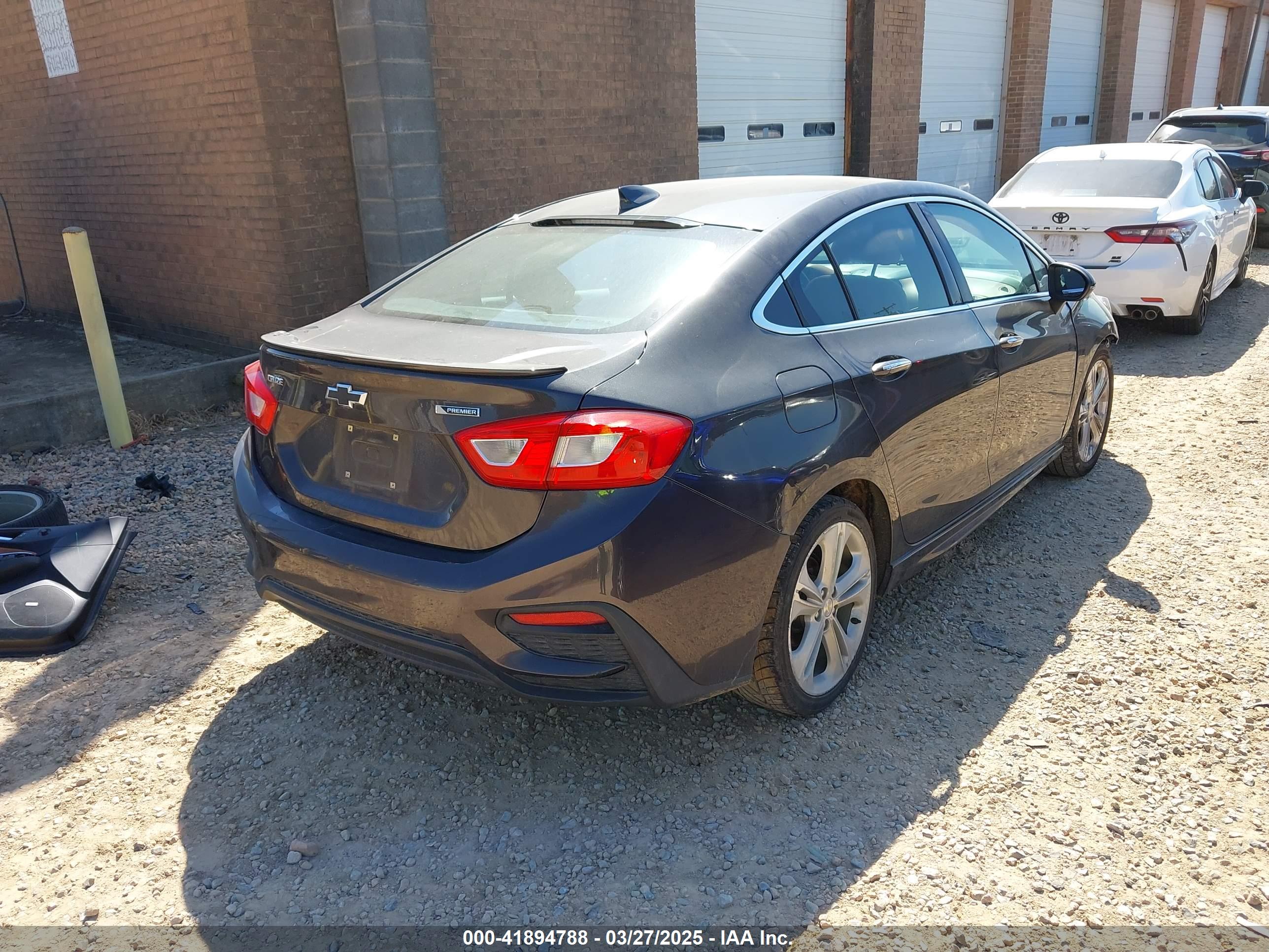 CHEVROLET CRUZE image 4