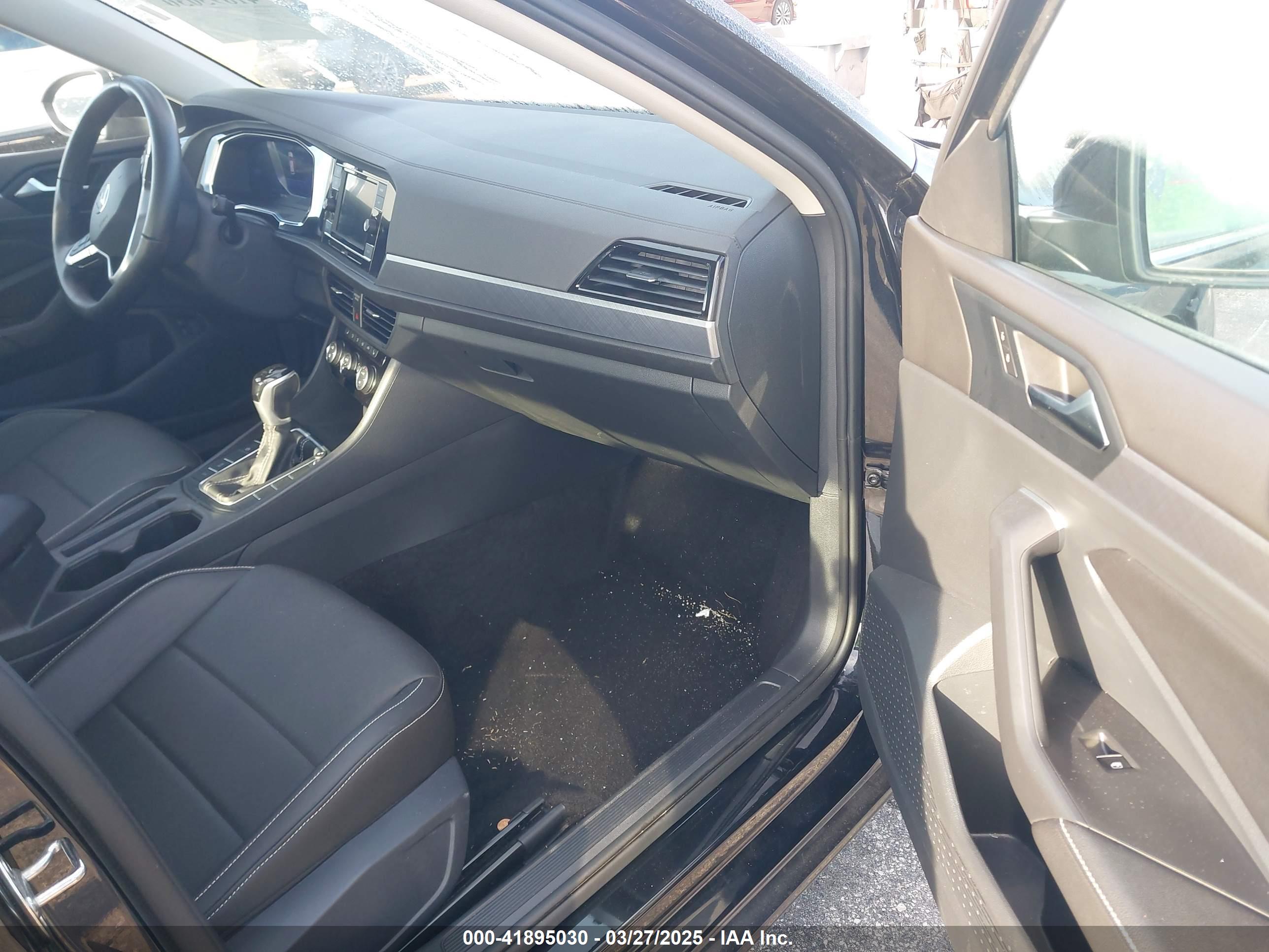 VOLKSWAGEN JETTA image 5