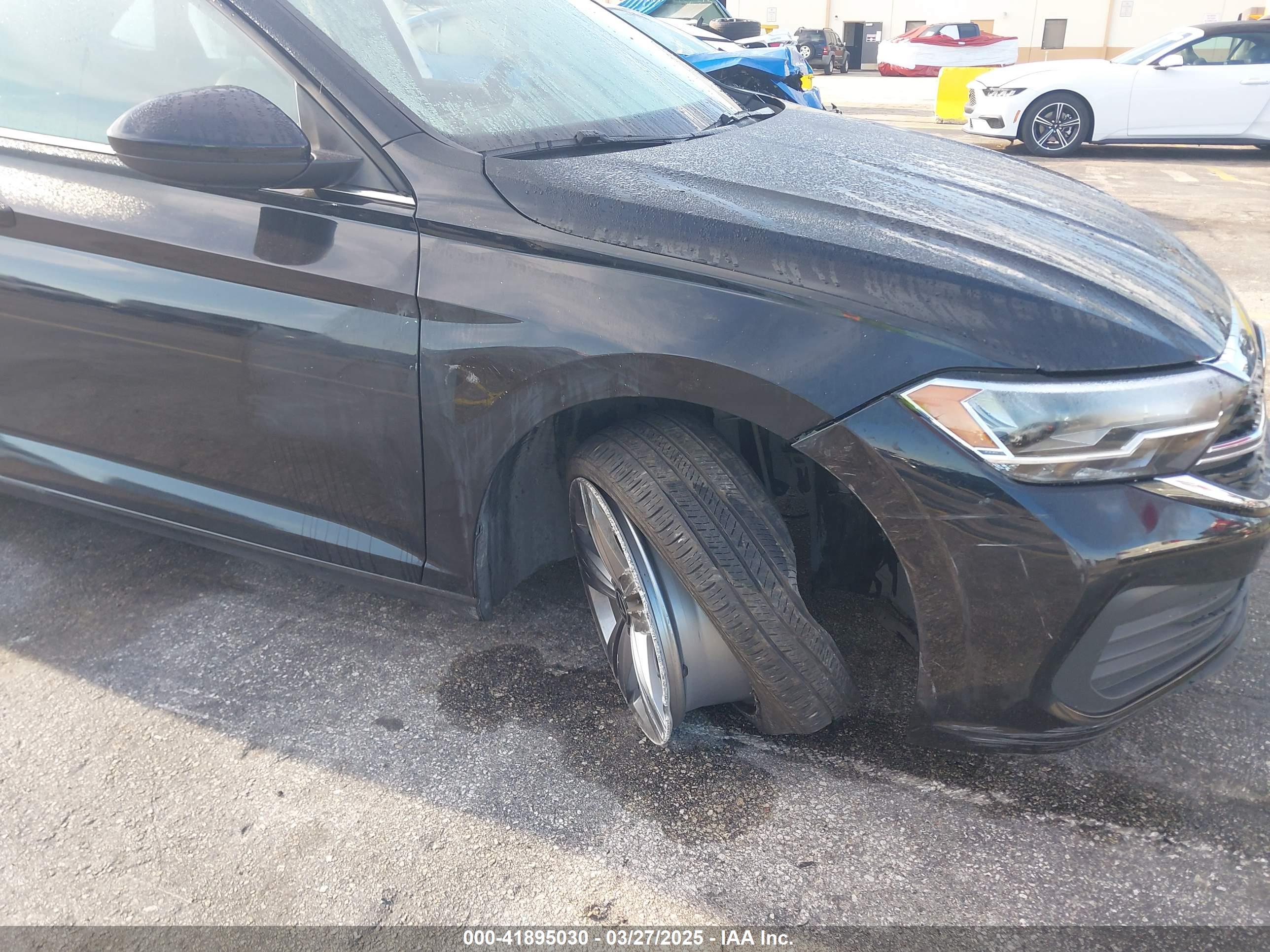 VOLKSWAGEN JETTA image 6