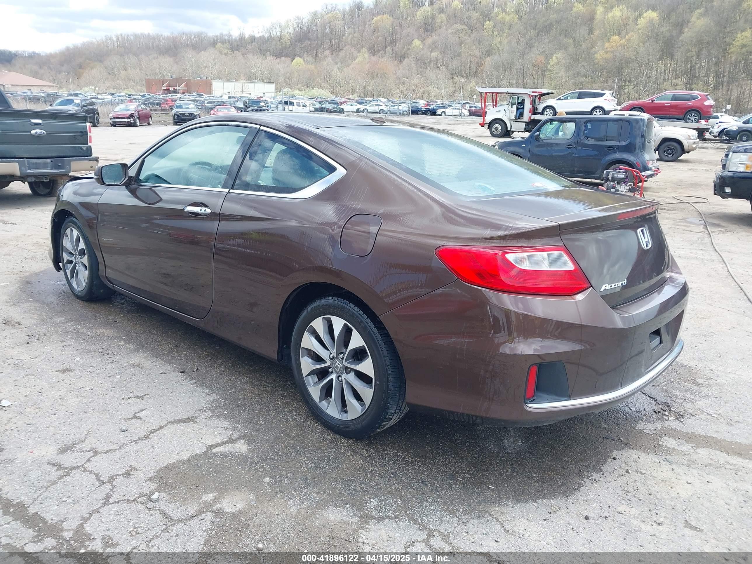 HONDA ACCORD image 3