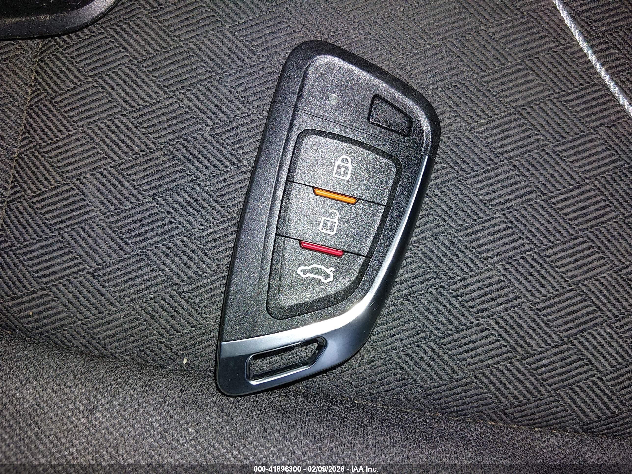 GMC SIERRA image 11