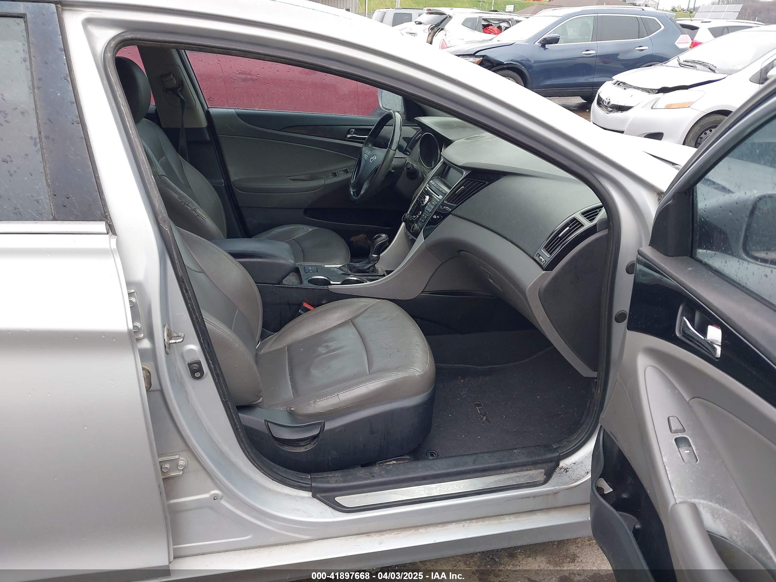 HYUNDAI SONATA image 5