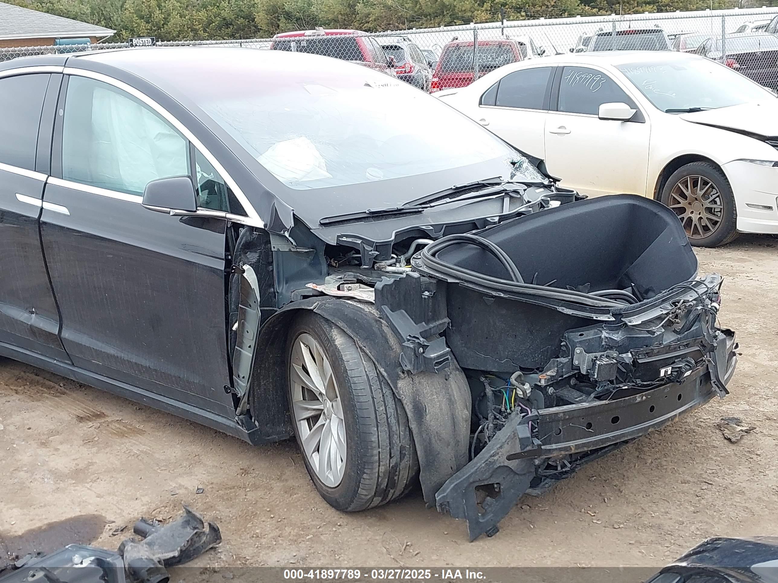 TESLA MODEL image 6