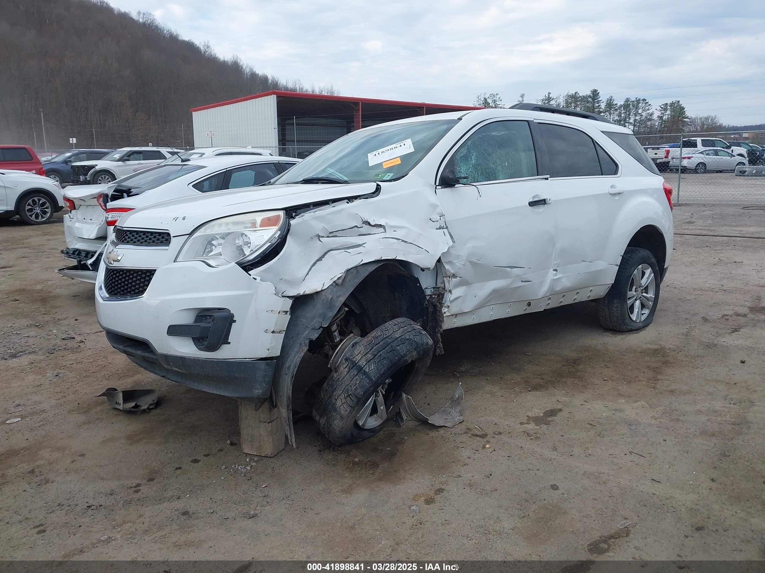 CHEVROLET EQUINOX image 2