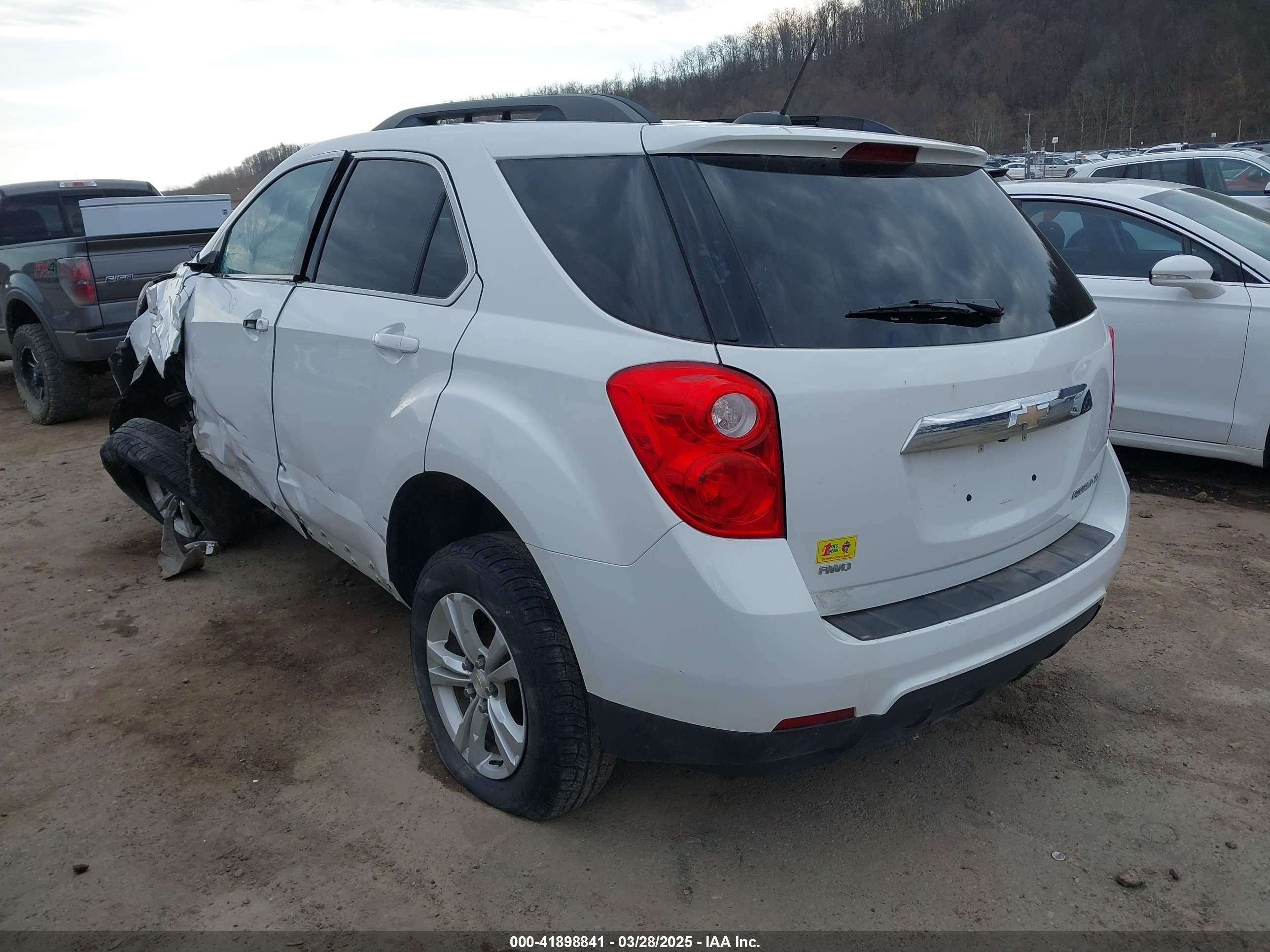 CHEVROLET EQUINOX image 3