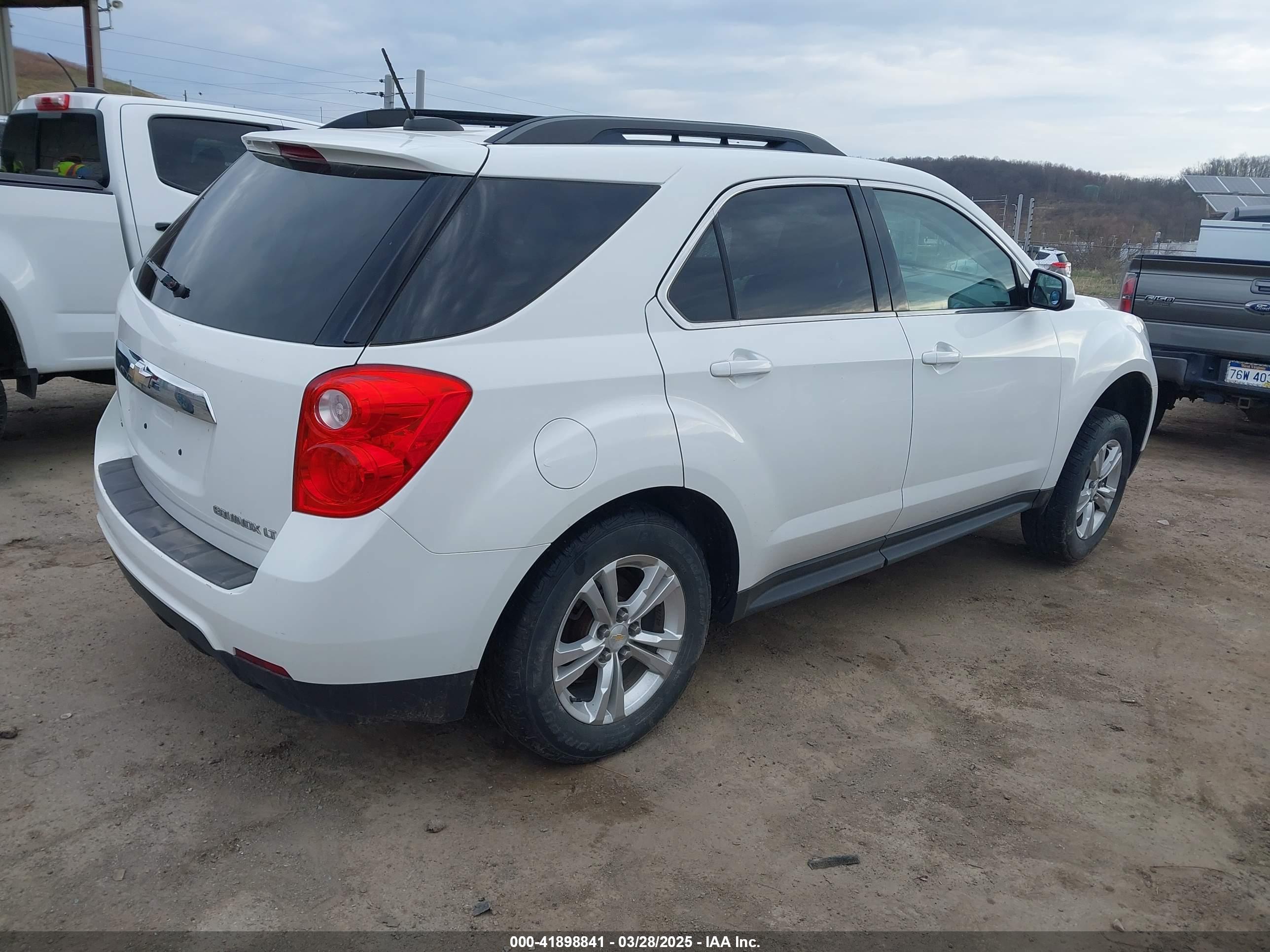 CHEVROLET EQUINOX image 4