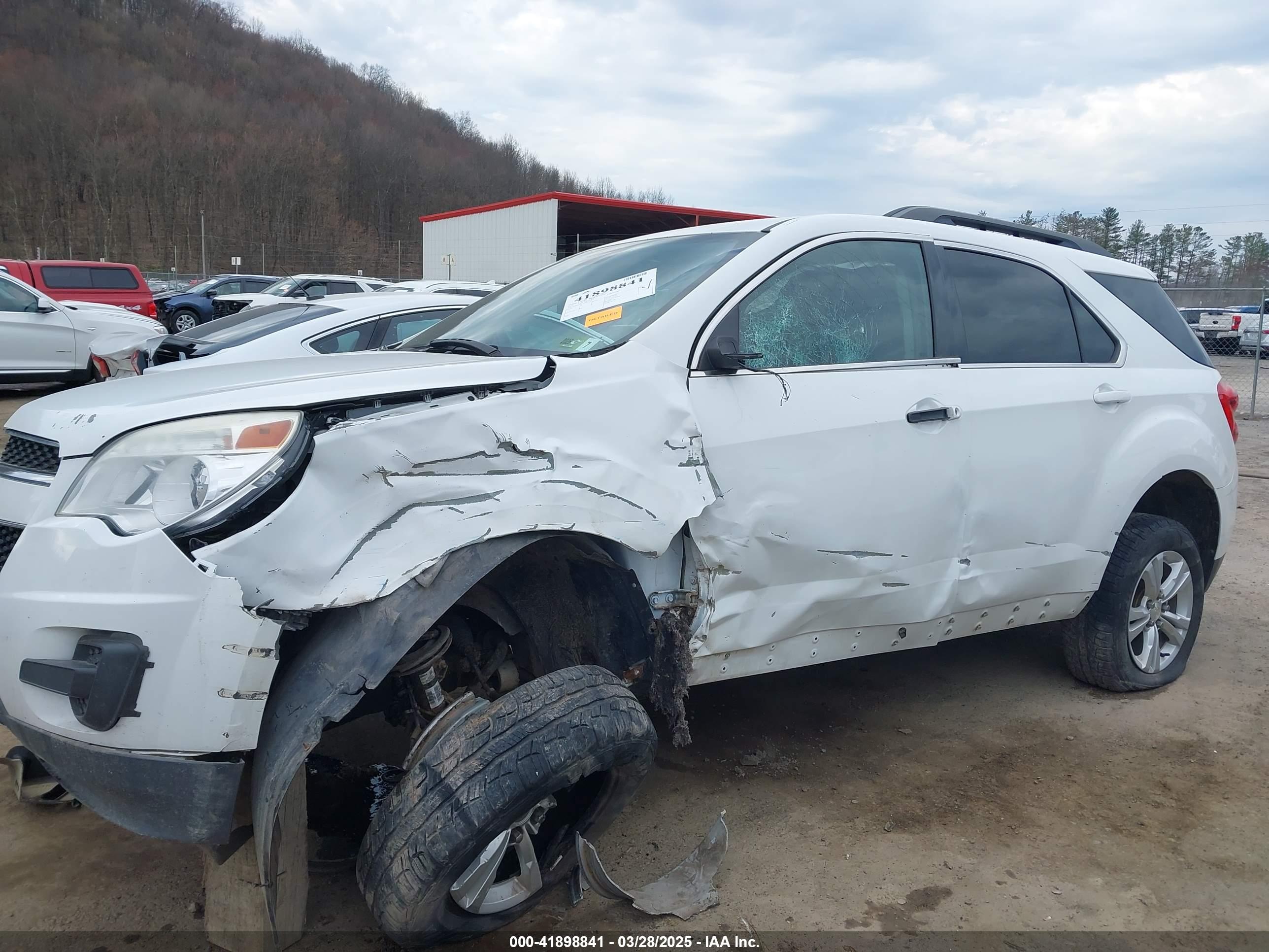 CHEVROLET EQUINOX image 6