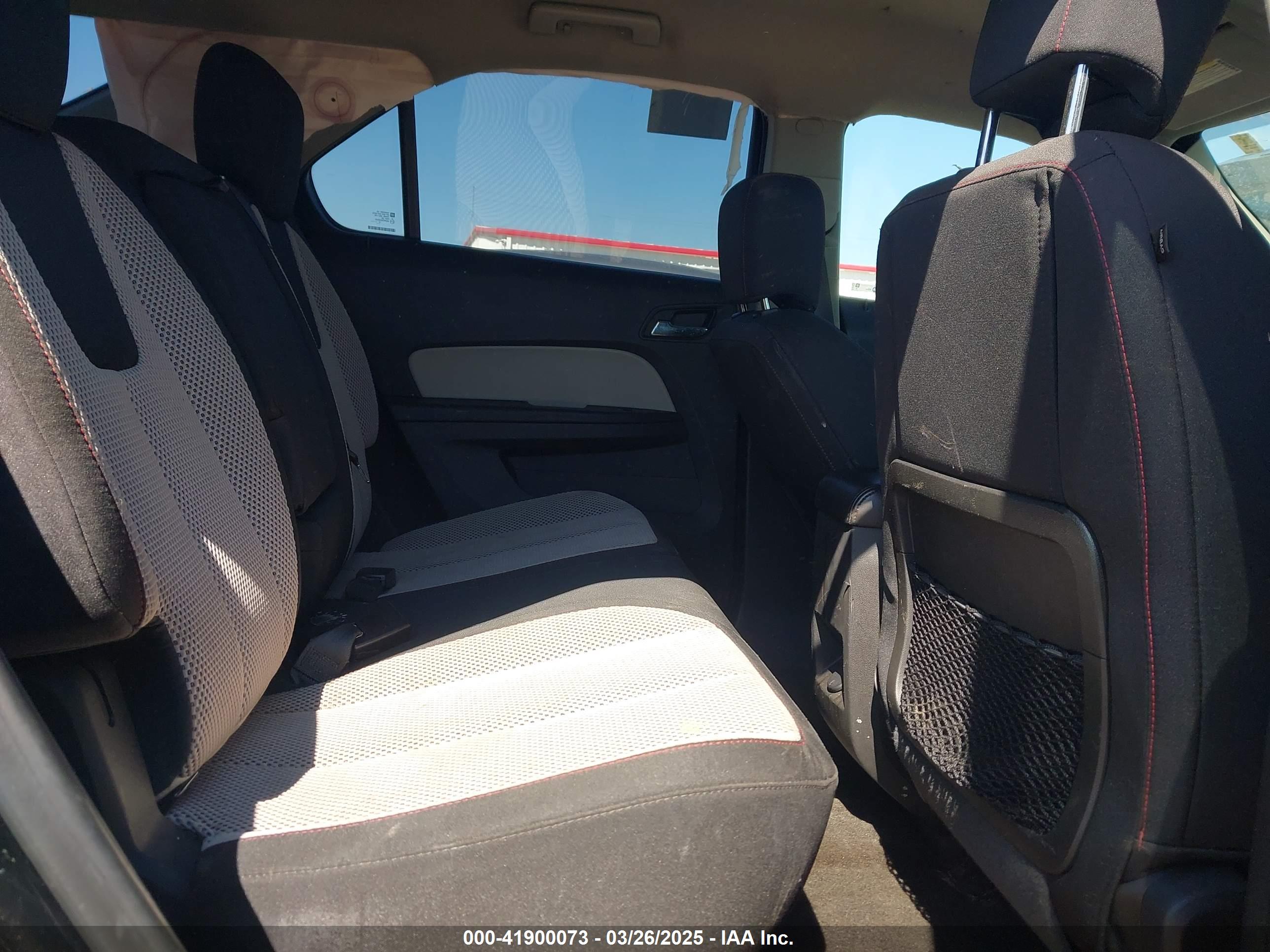 CHEVROLET EQUINOX image 8