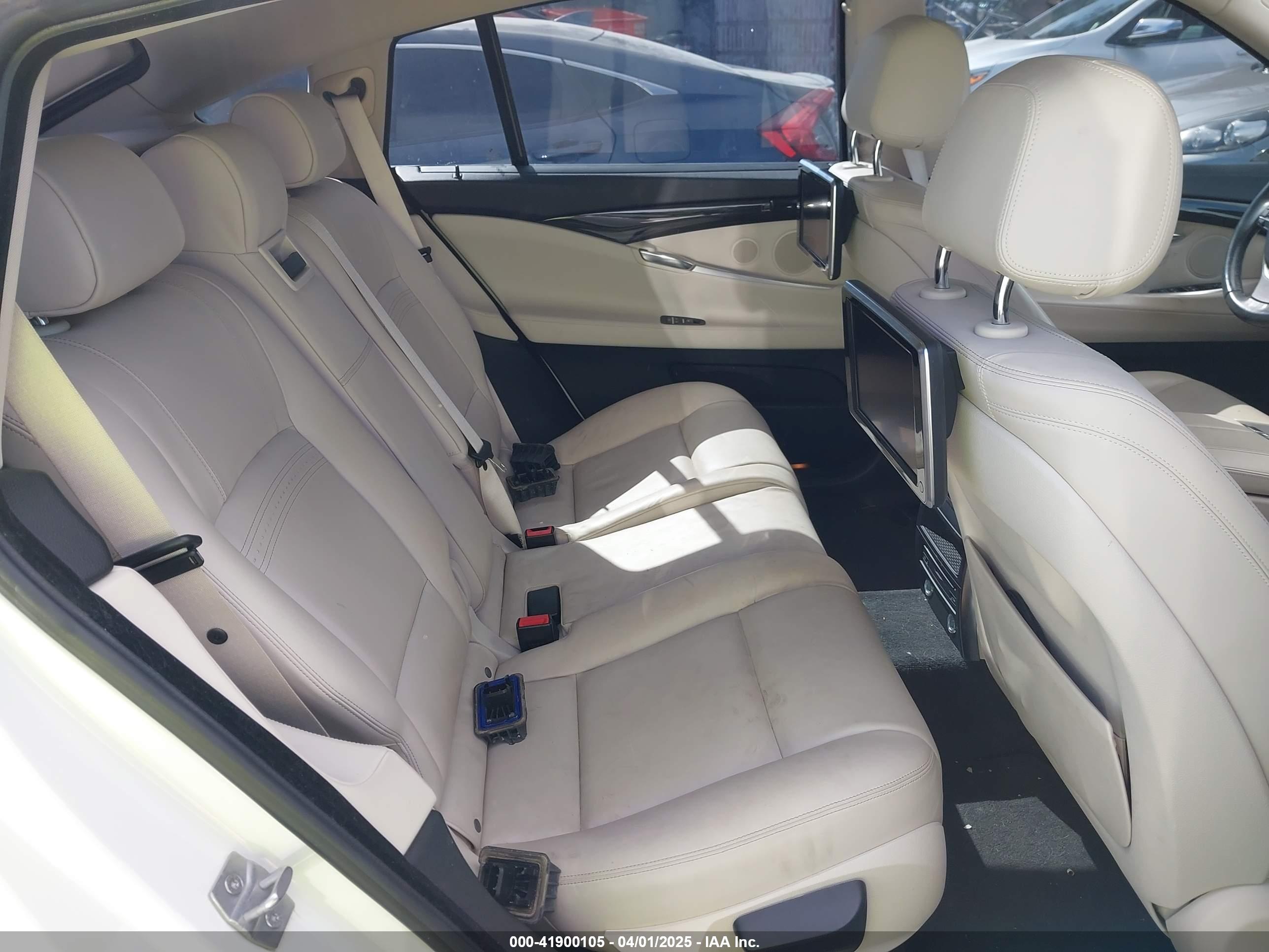 BMW 535I image 8