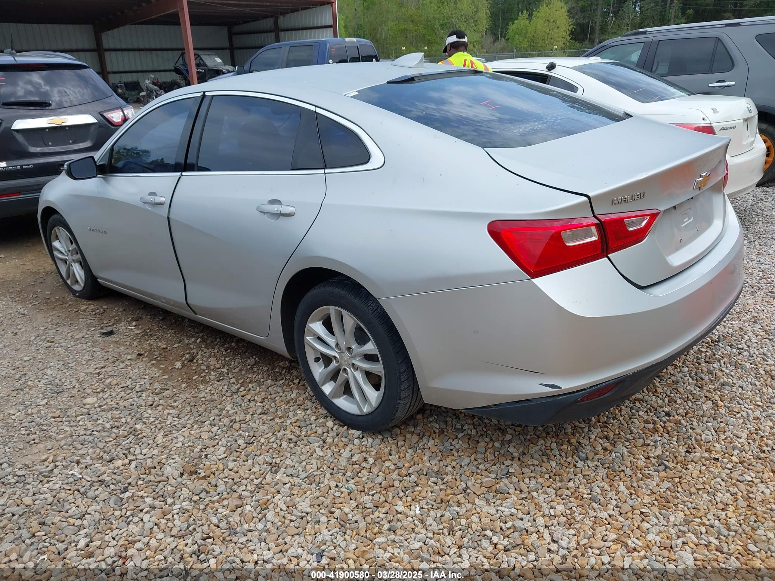 CHEVROLET MALIBU image 3