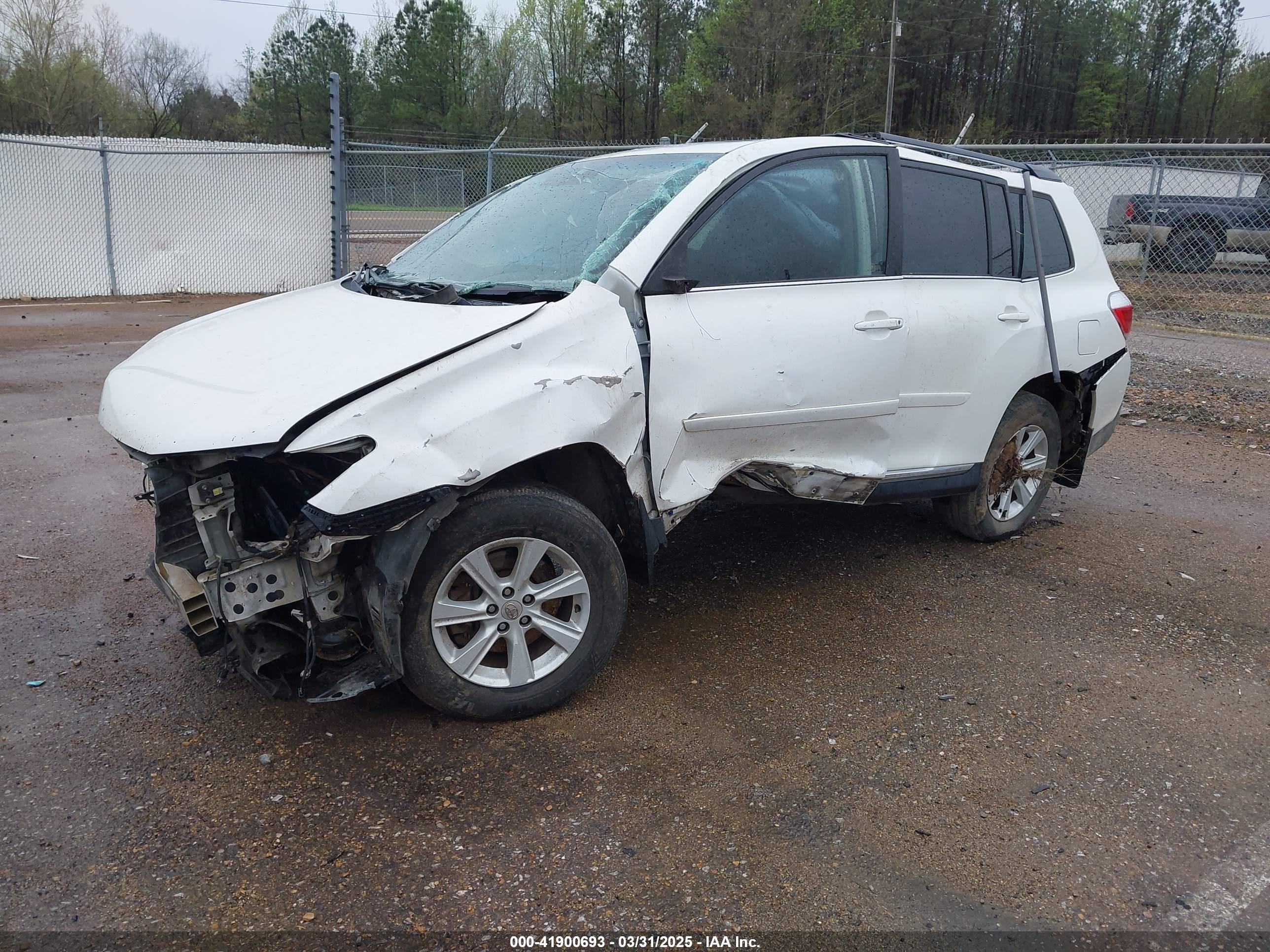 TOYOTA HIGHLANDER image 2