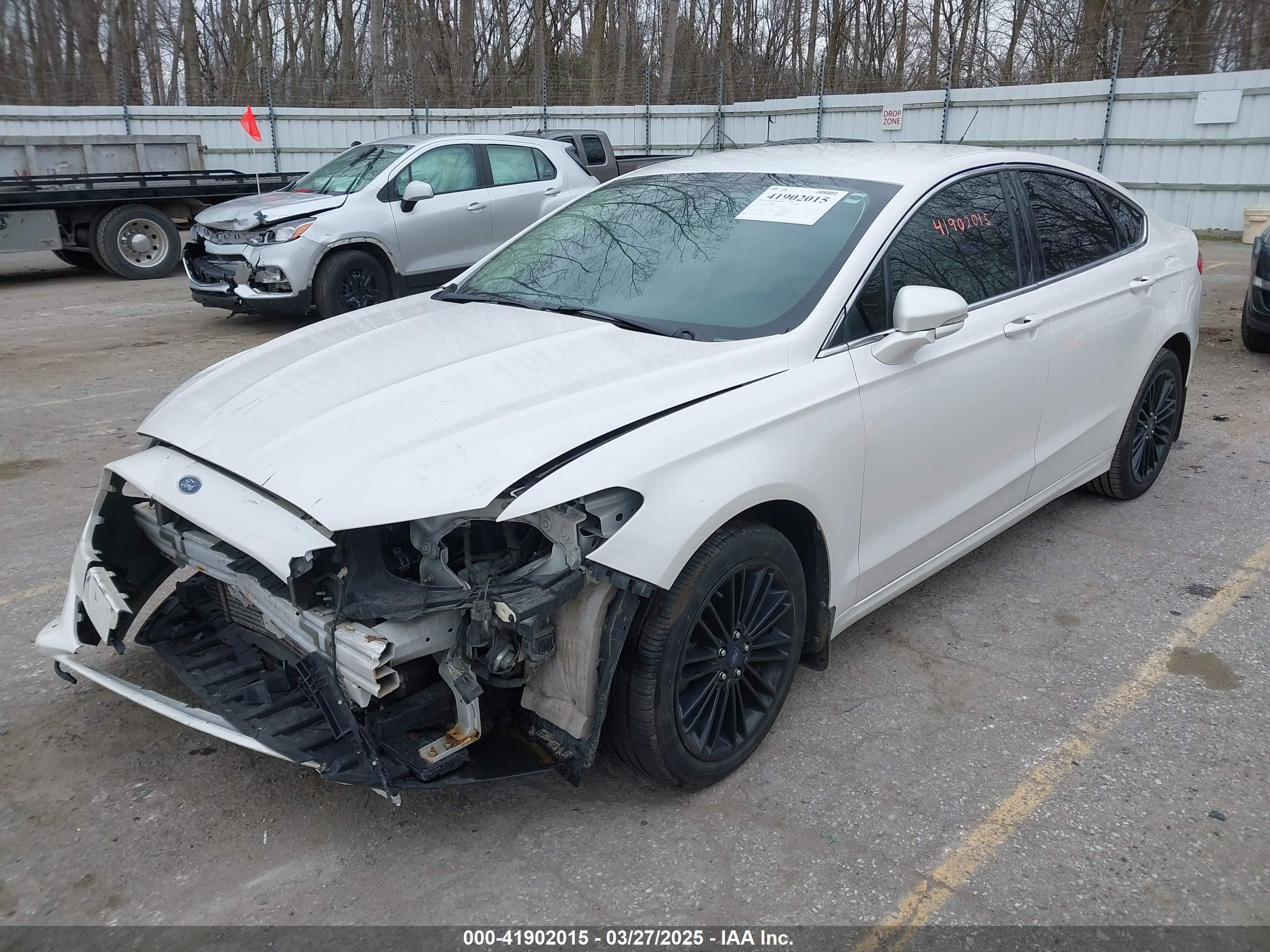 FORD FUSION image 2