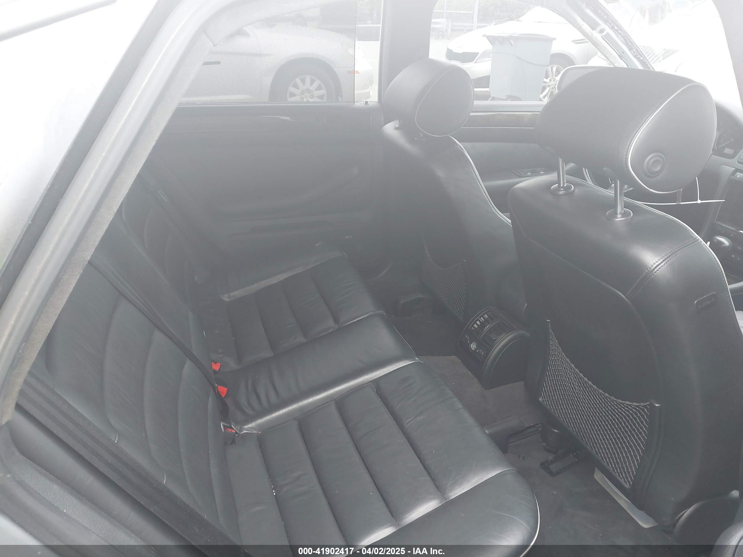 AUDI RS6 image 8