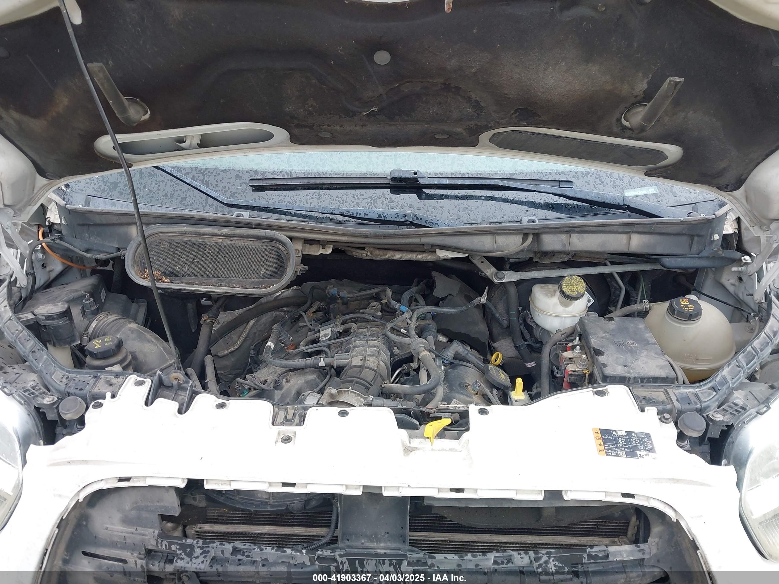 FORD TRANSIT-250 image 10