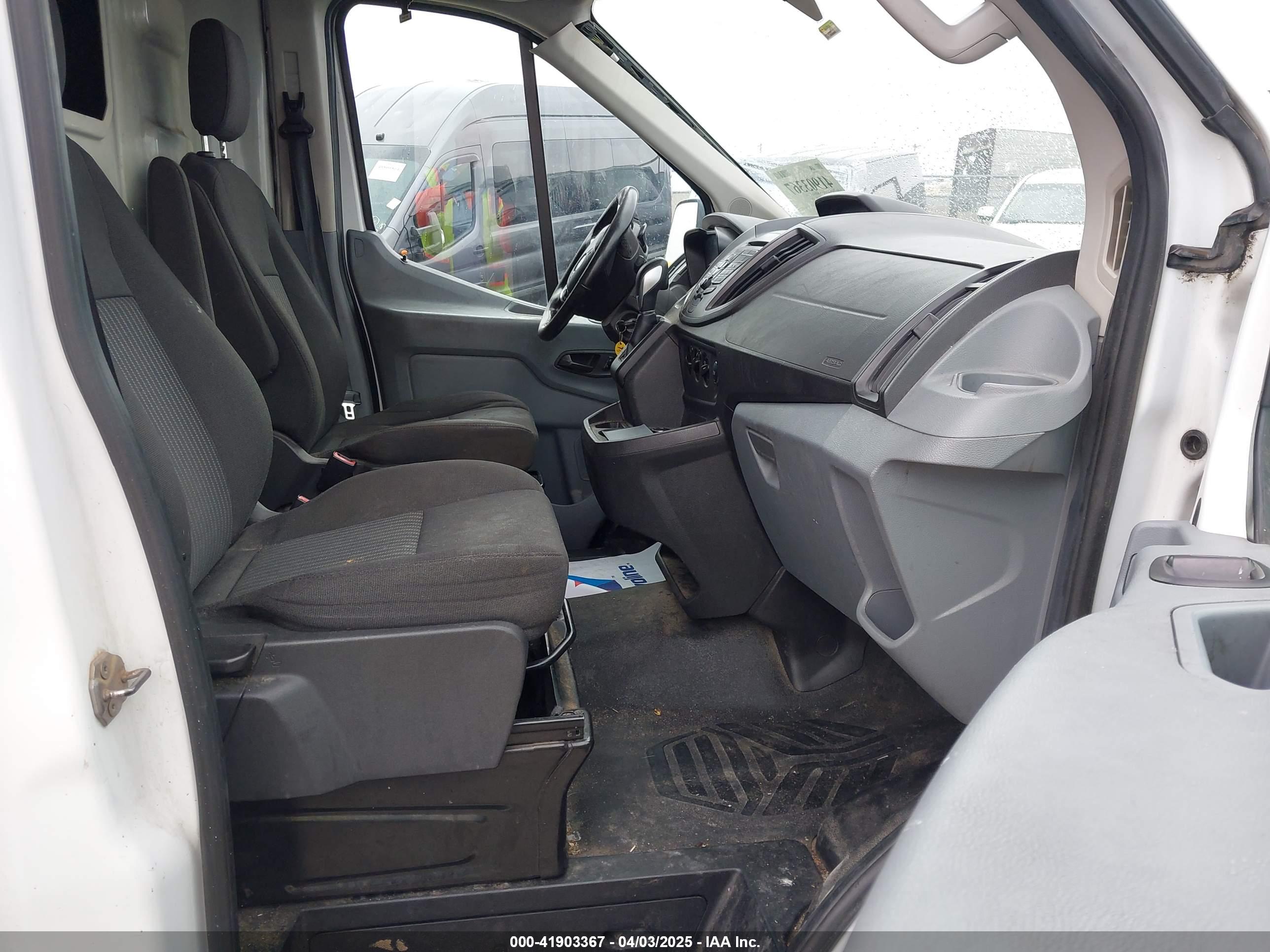 FORD TRANSIT-250 image 5