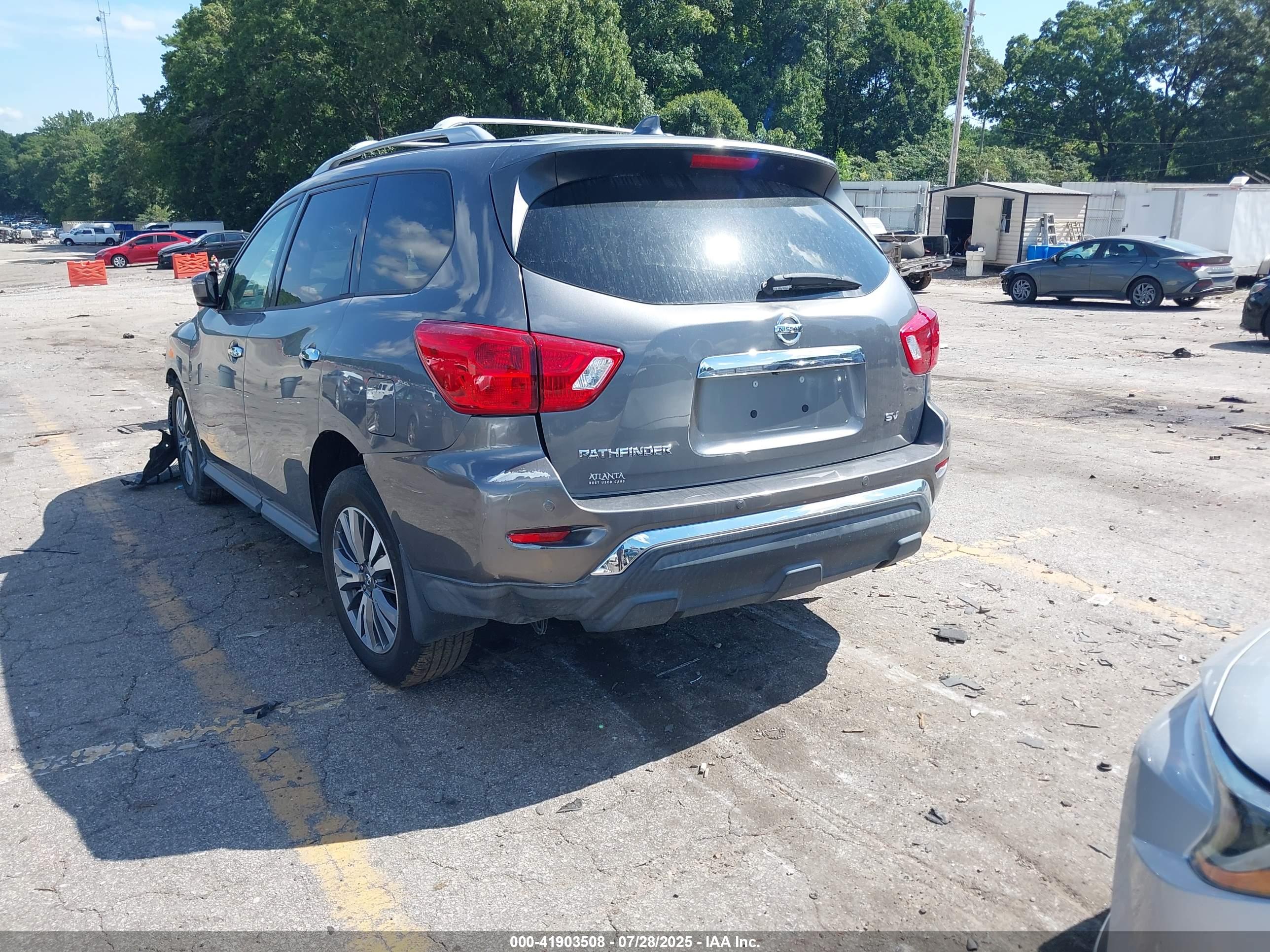 NISSAN PATHFINDER image 3