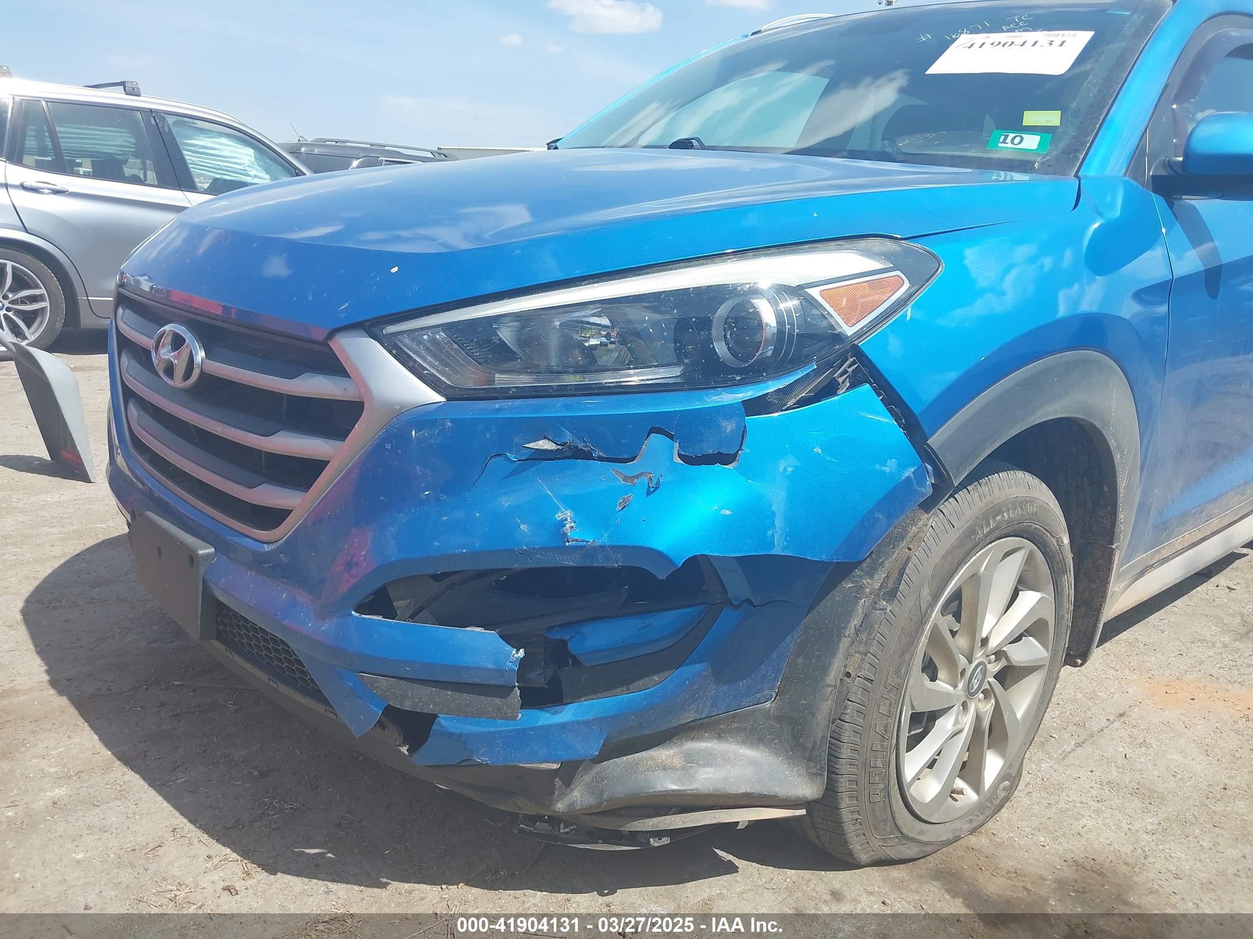 HYUNDAI TUCSON image 6