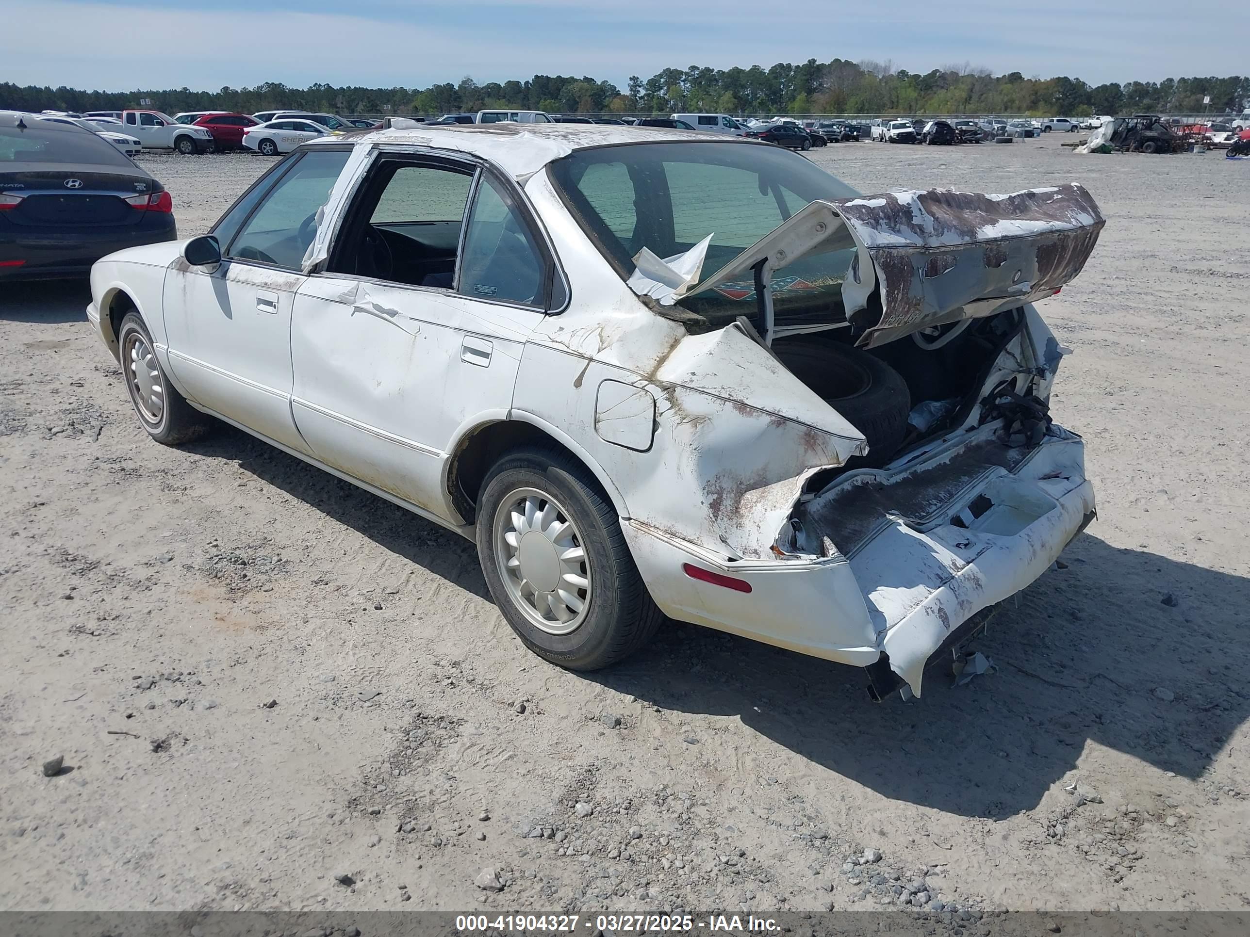 OLDSMOBILE 88 image 3