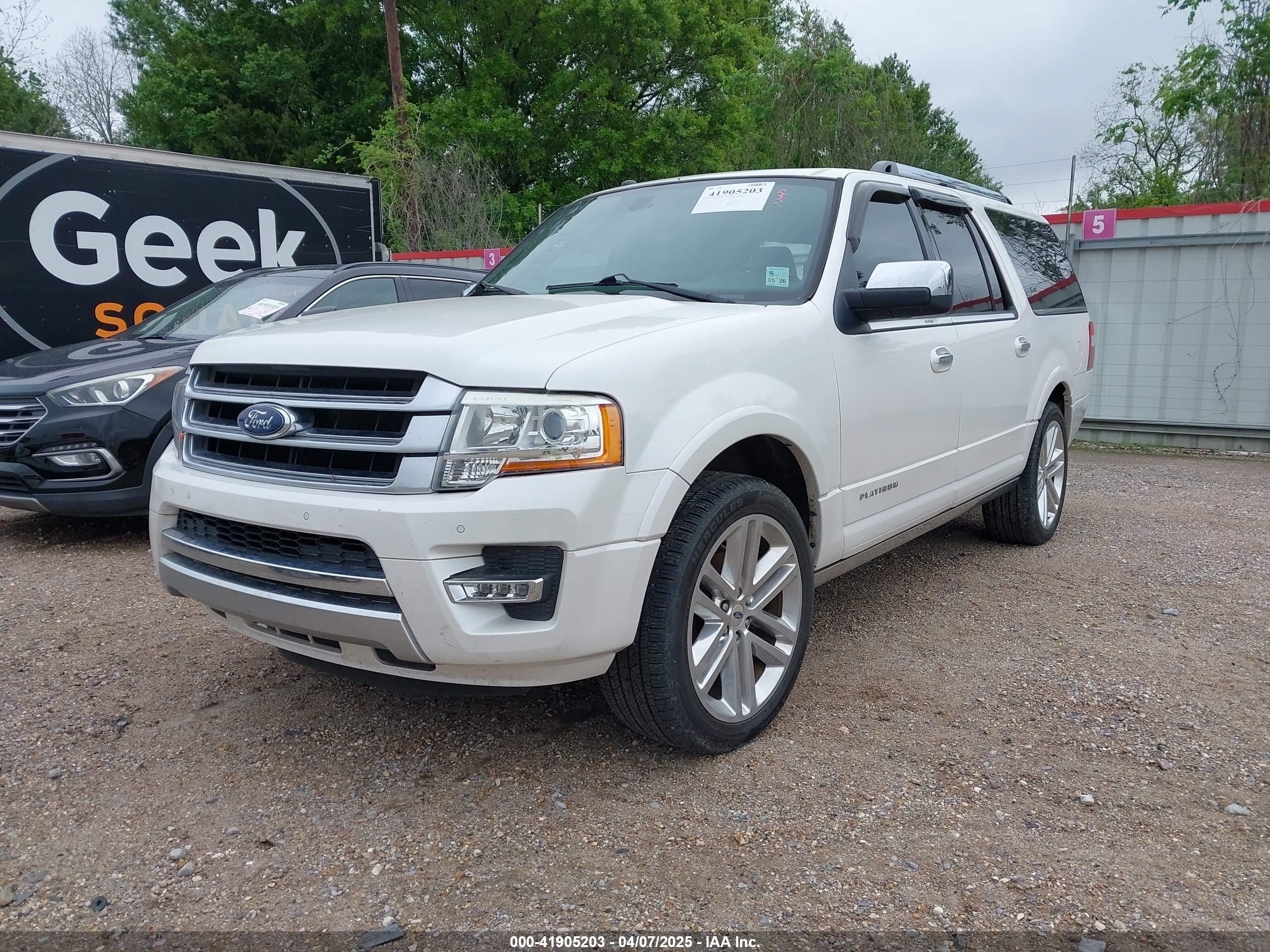 FORD EXPEDITION image 2