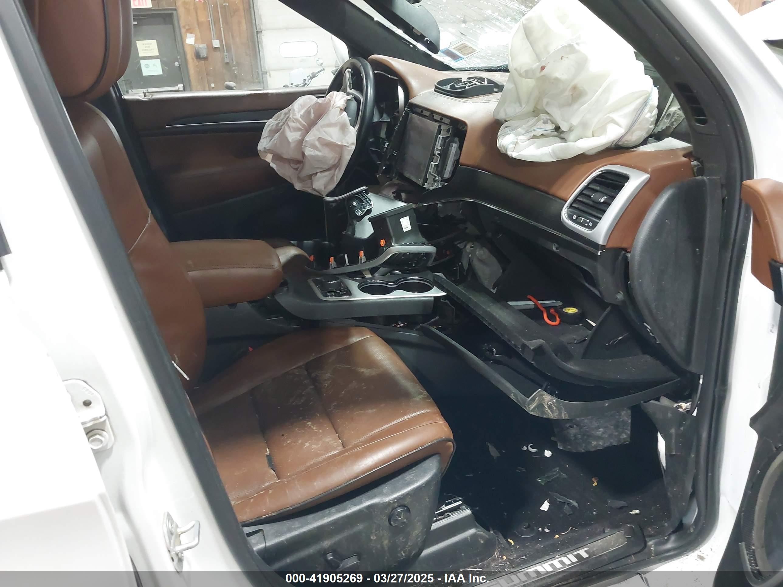 JEEP GRAND image 5