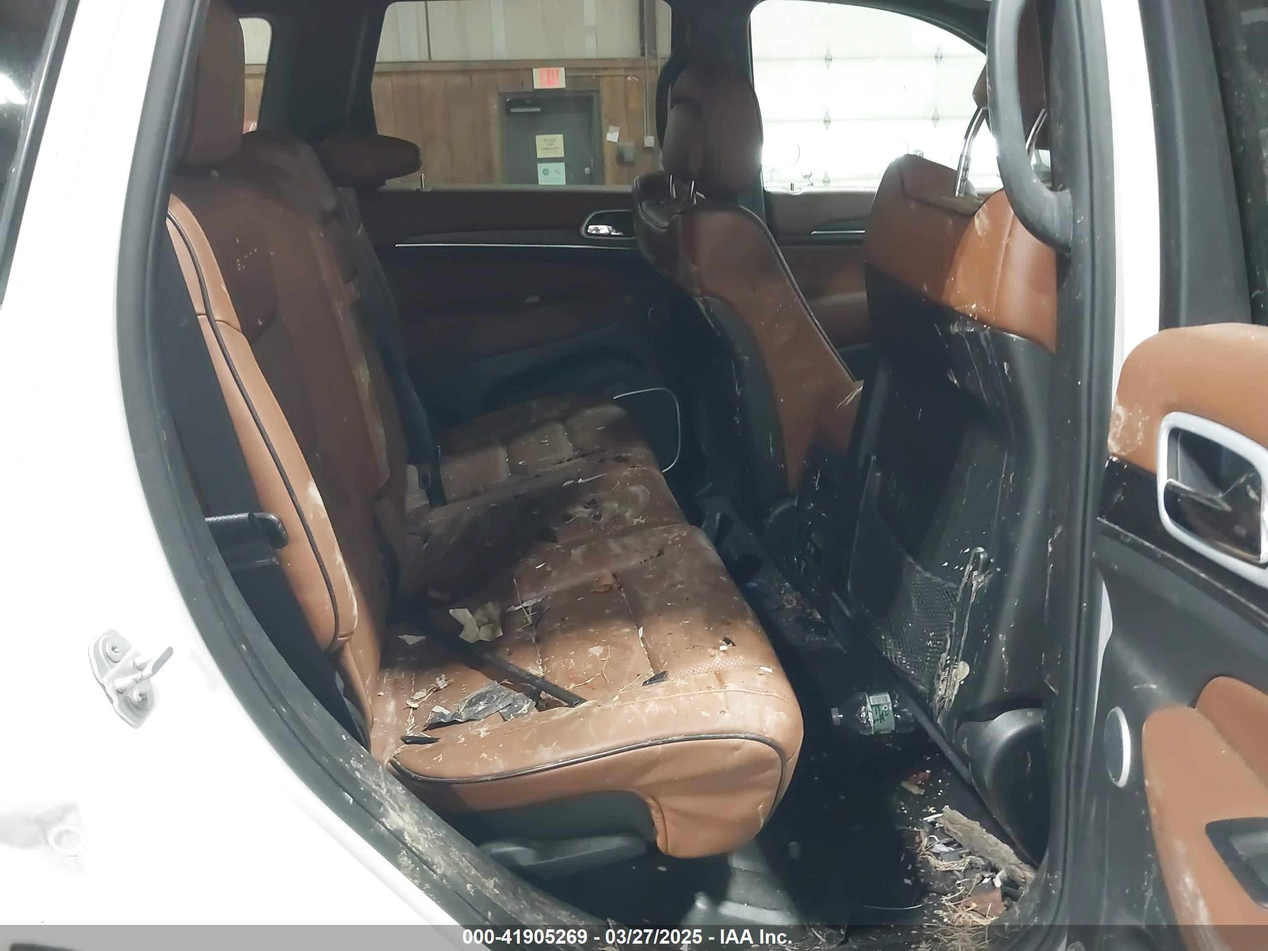 JEEP GRAND image 8