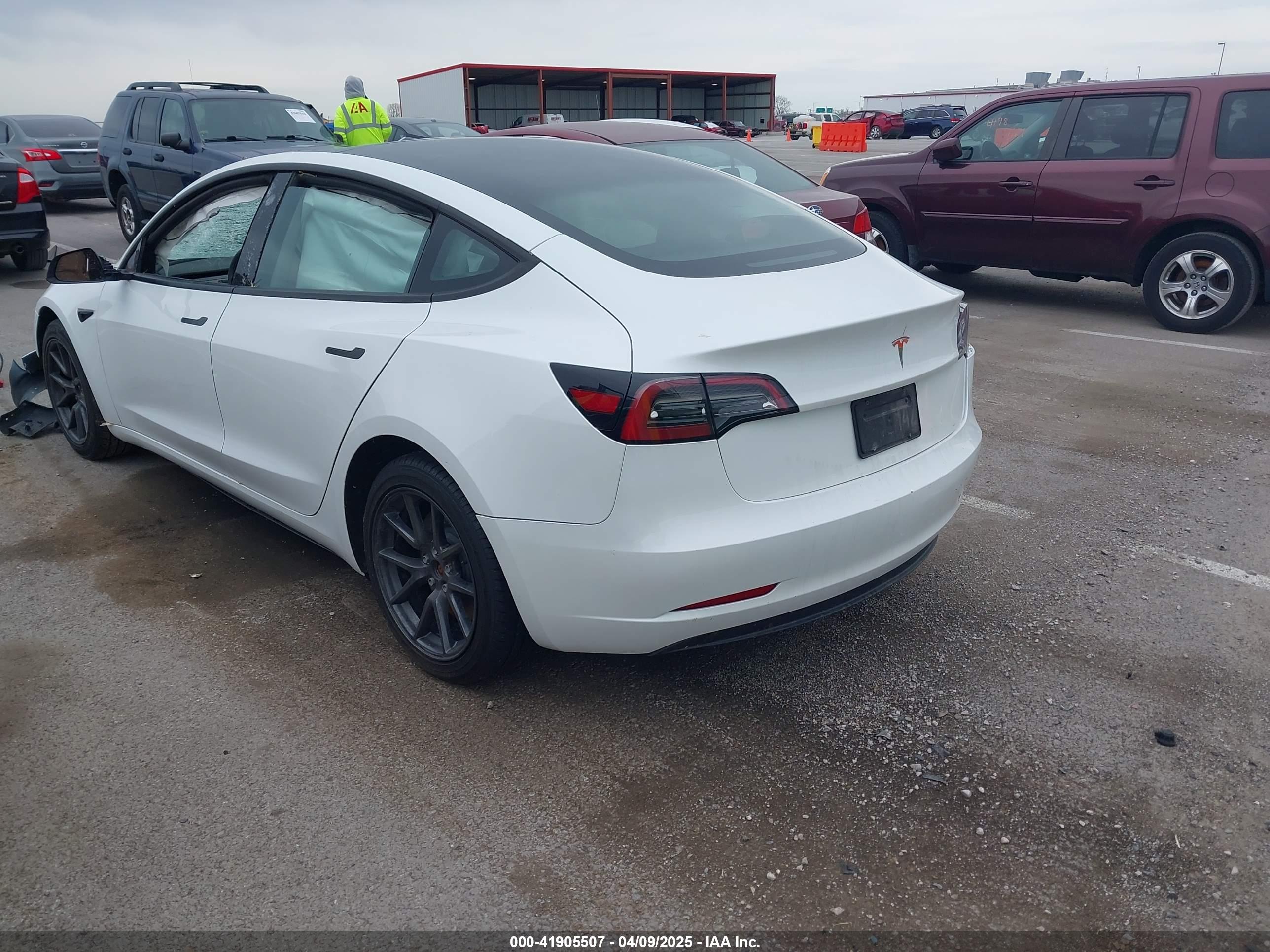 TESLA MODEL image 3