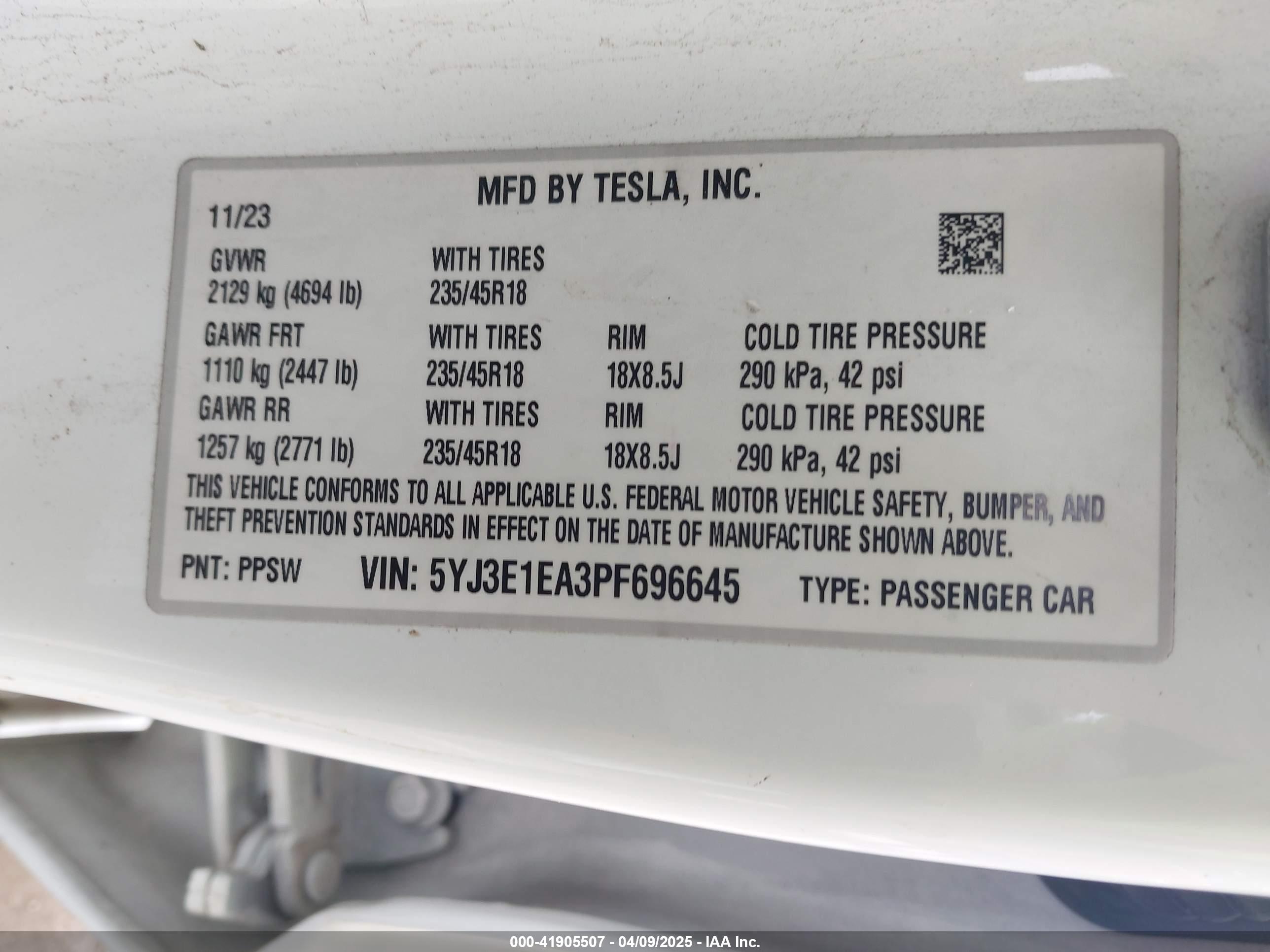 TESLA MODEL image 9