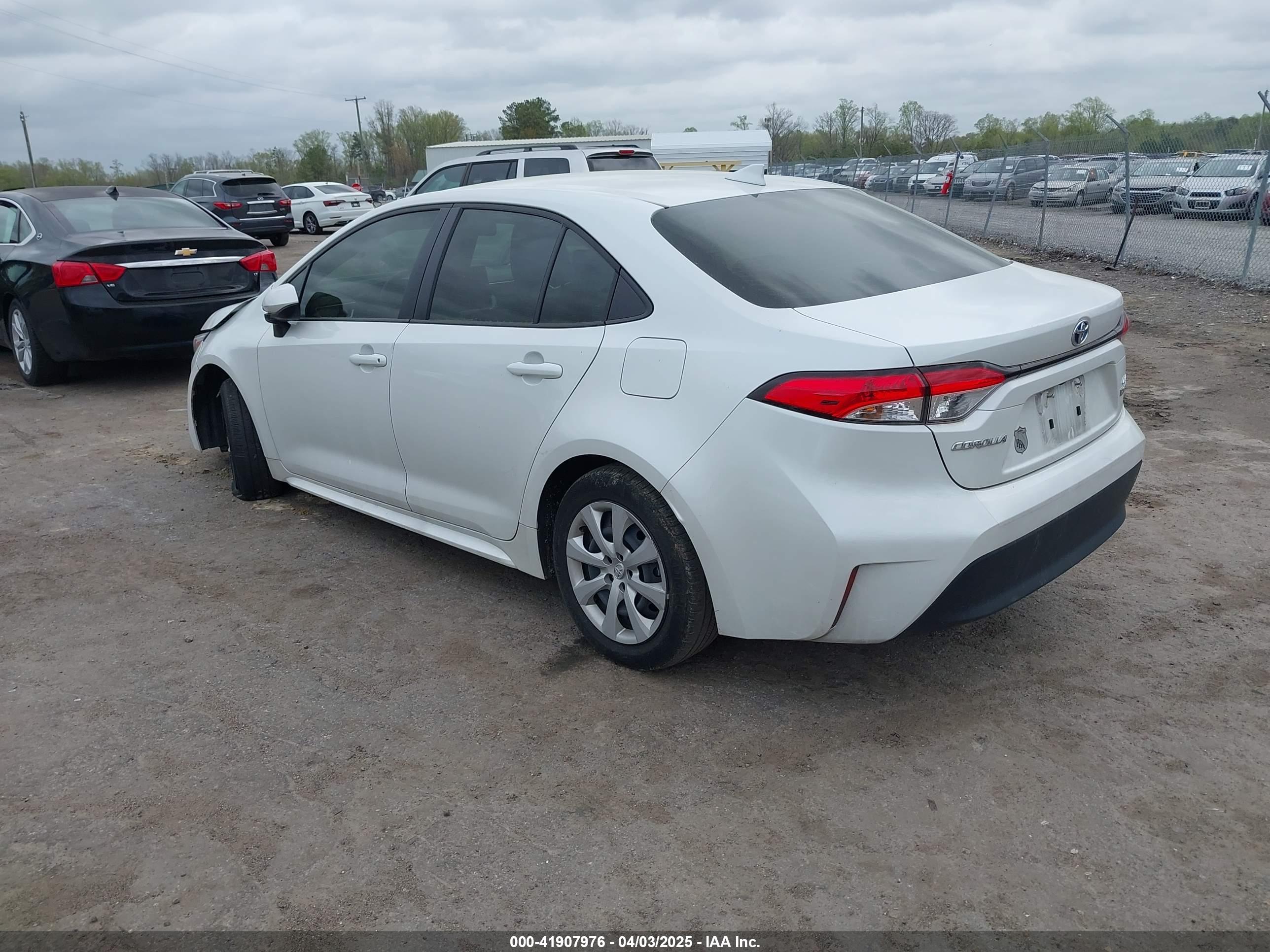 TOYOTA COROLLA image 3