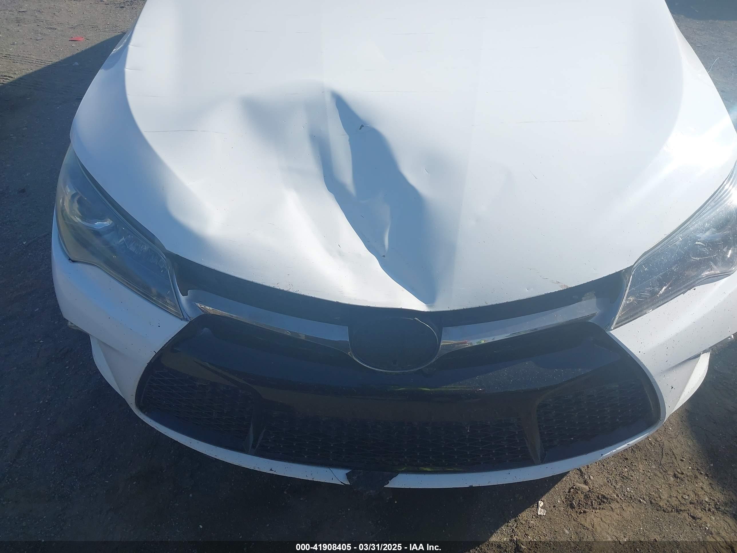 TOYOTA CAMRY image 6