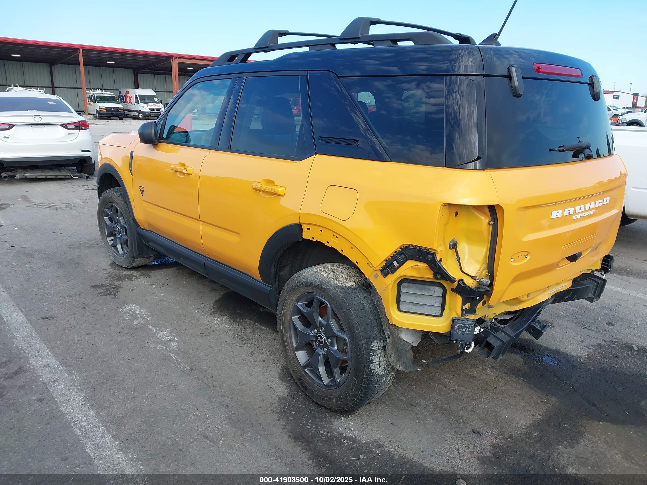 FORD BRONCO image 3