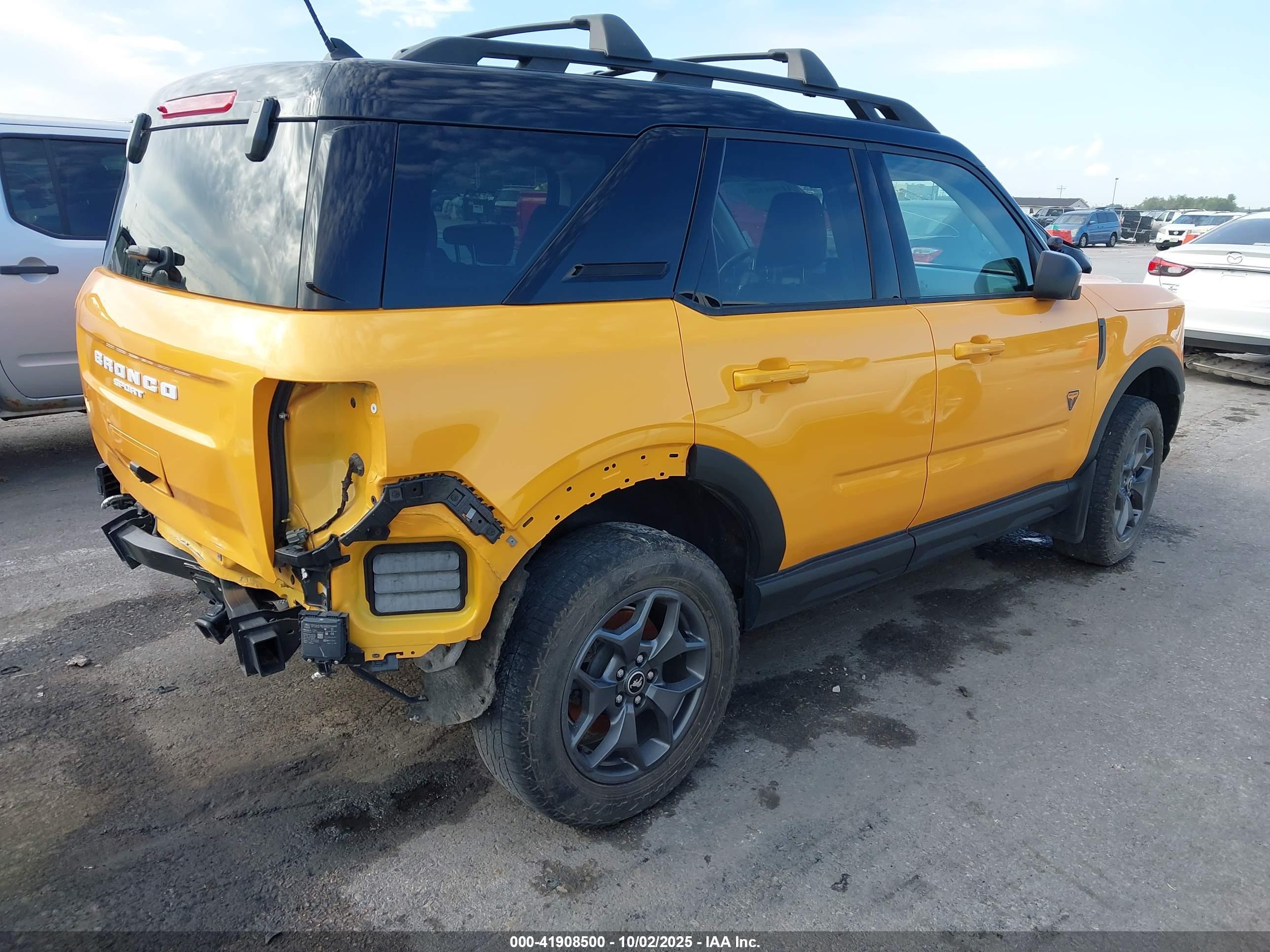 FORD BRONCO image 4