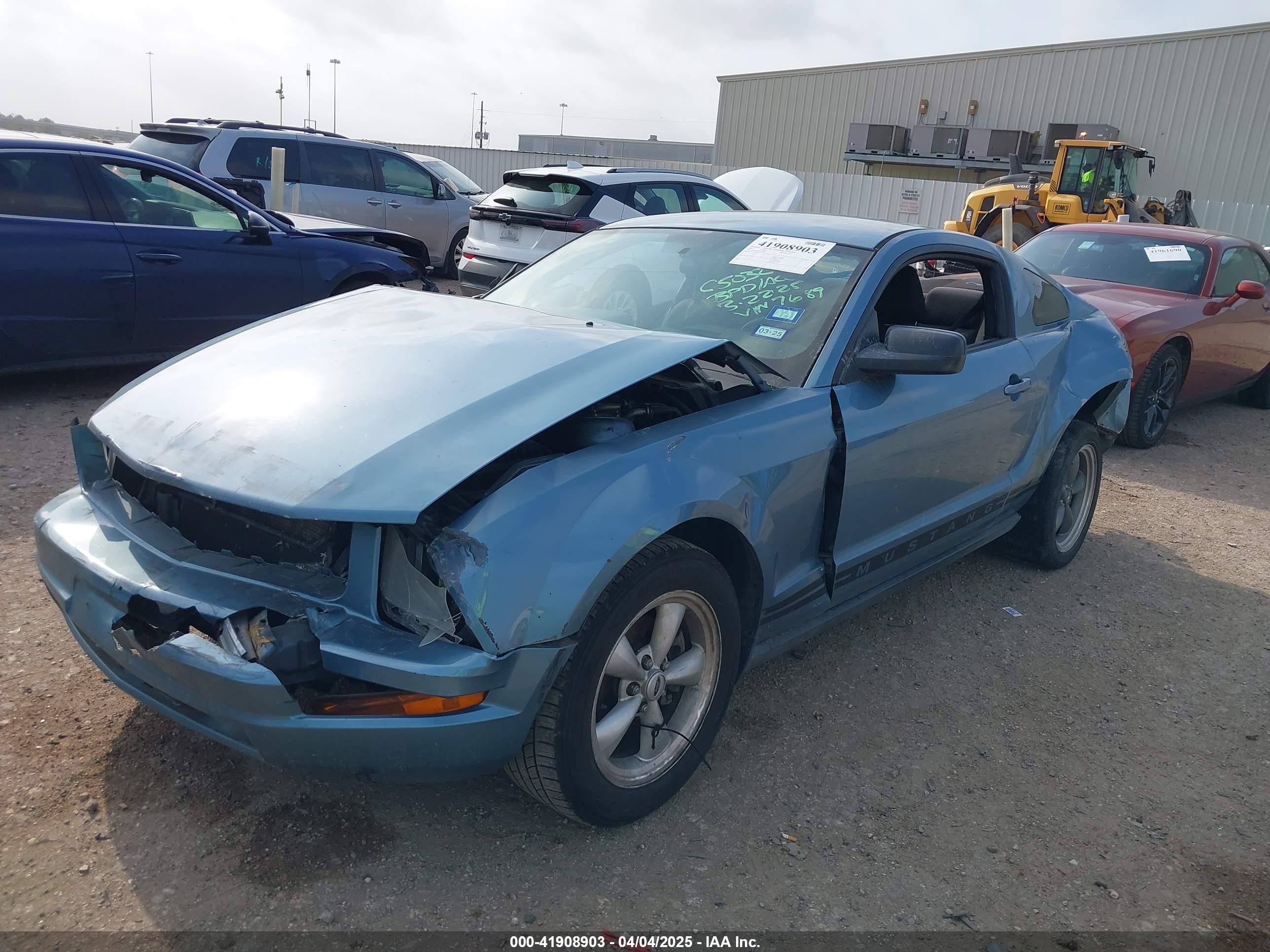FORD MUSTANG image 2