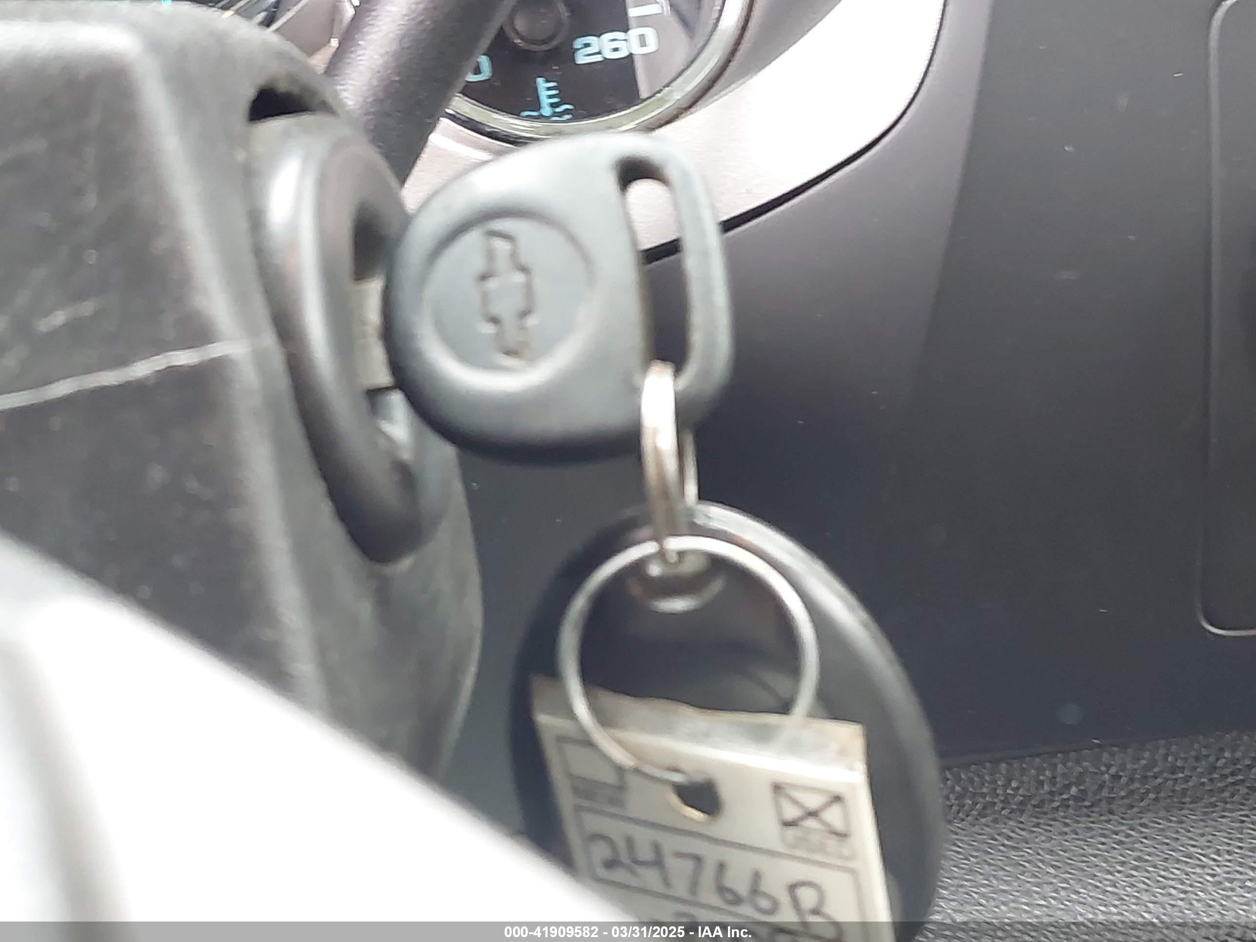 CHEVROLET SILVERADO image 11