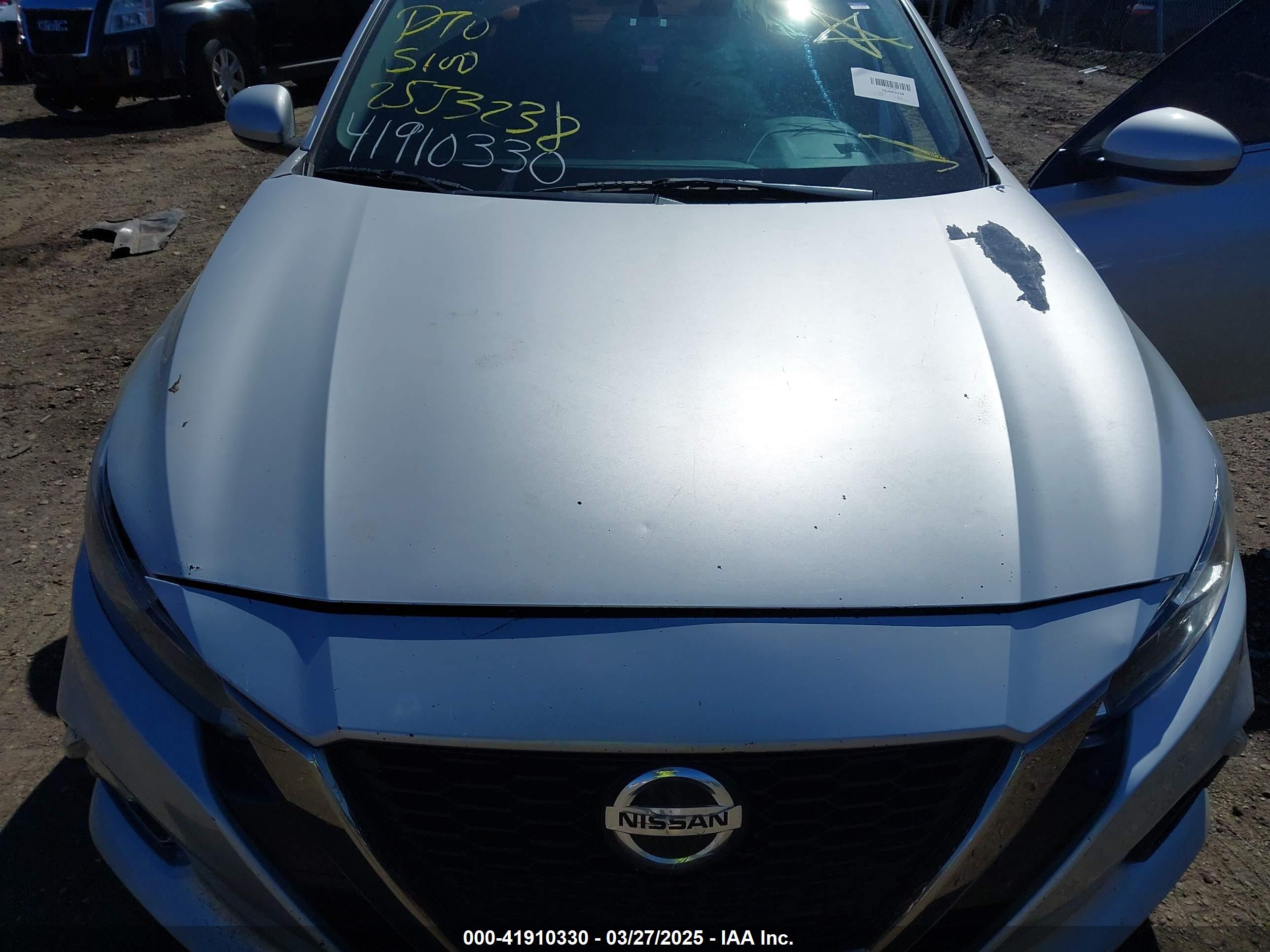 NISSAN ALTIMA image 10