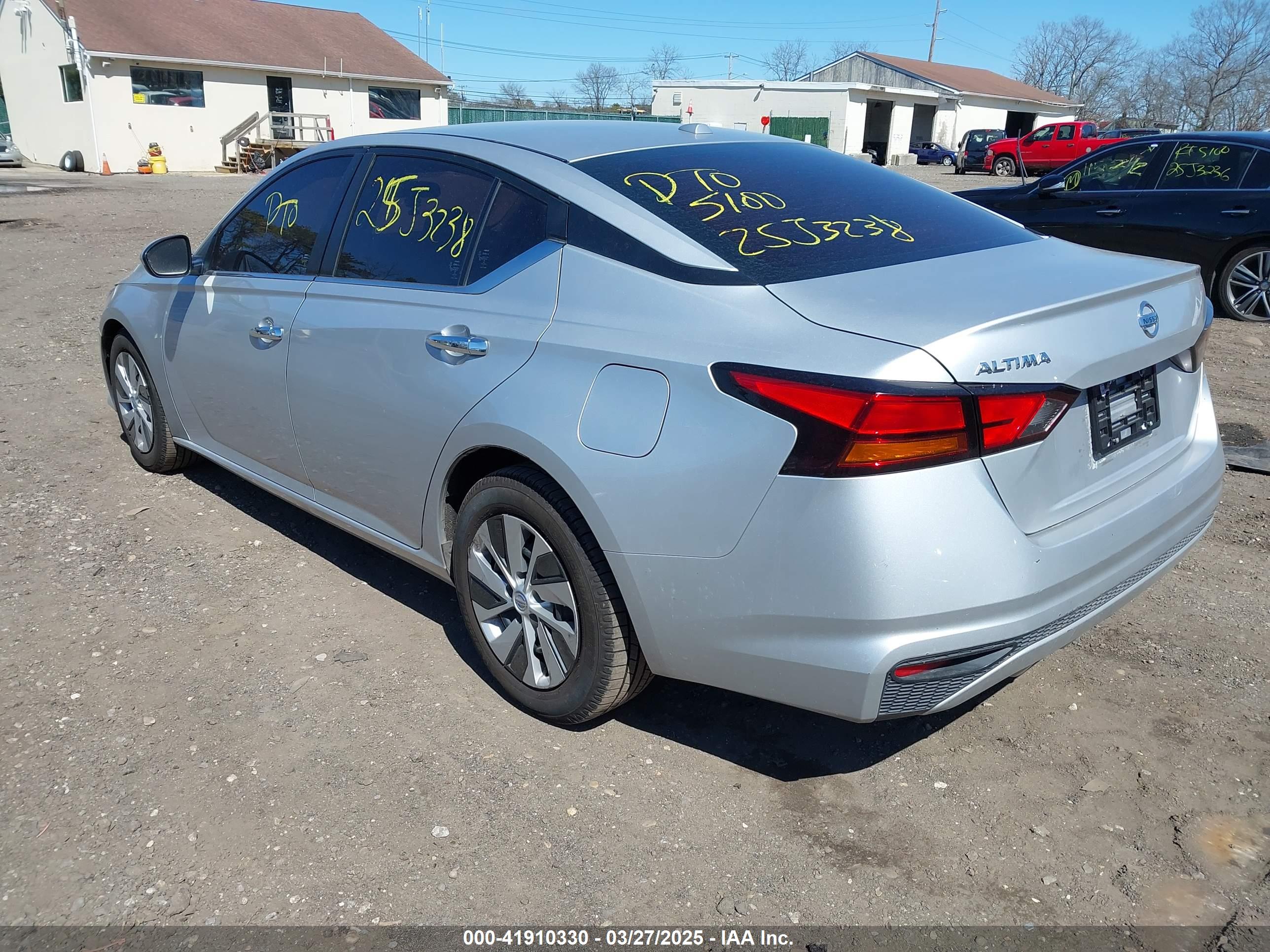 NISSAN ALTIMA image 3