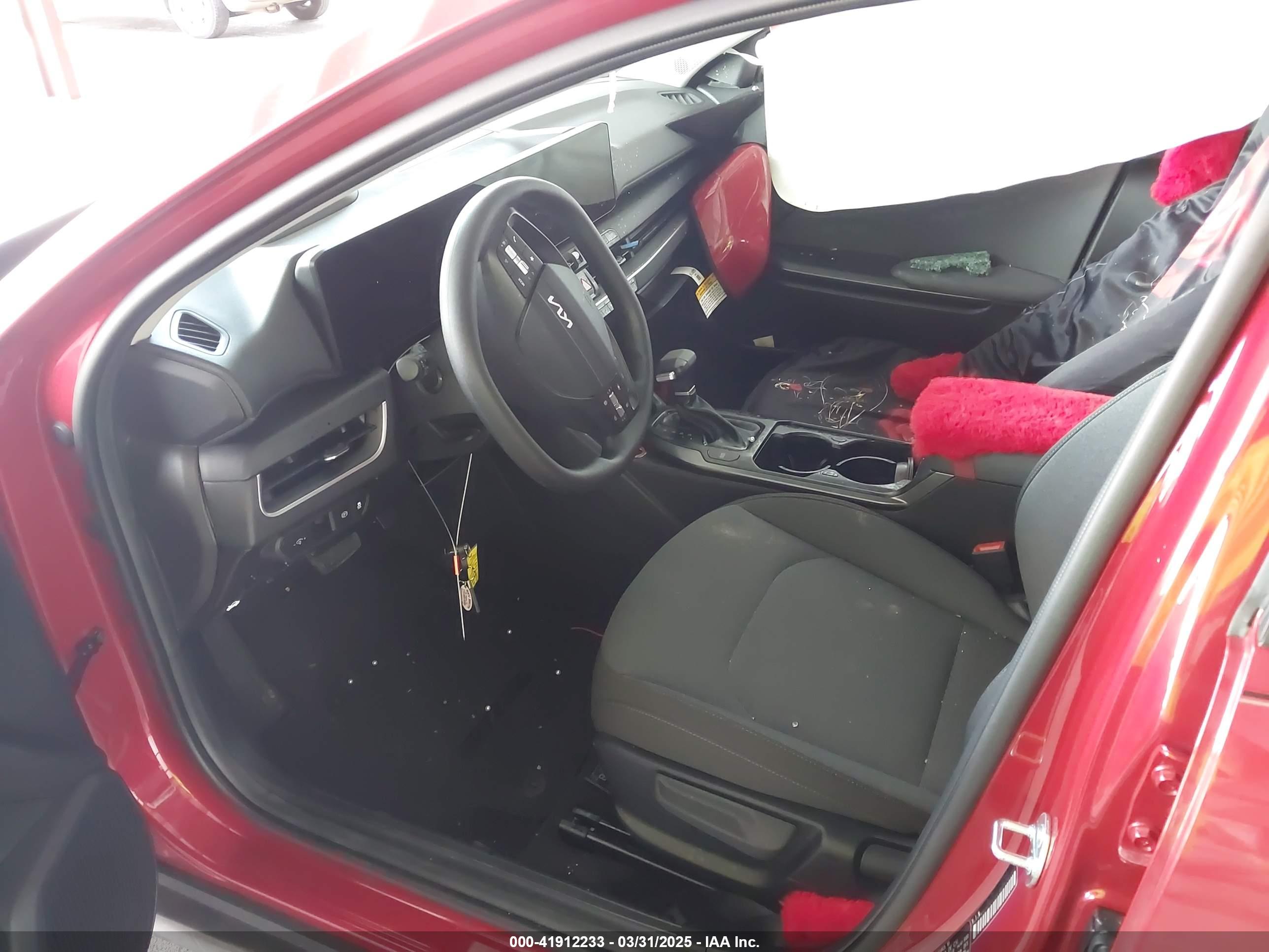 KIA K4 image 5