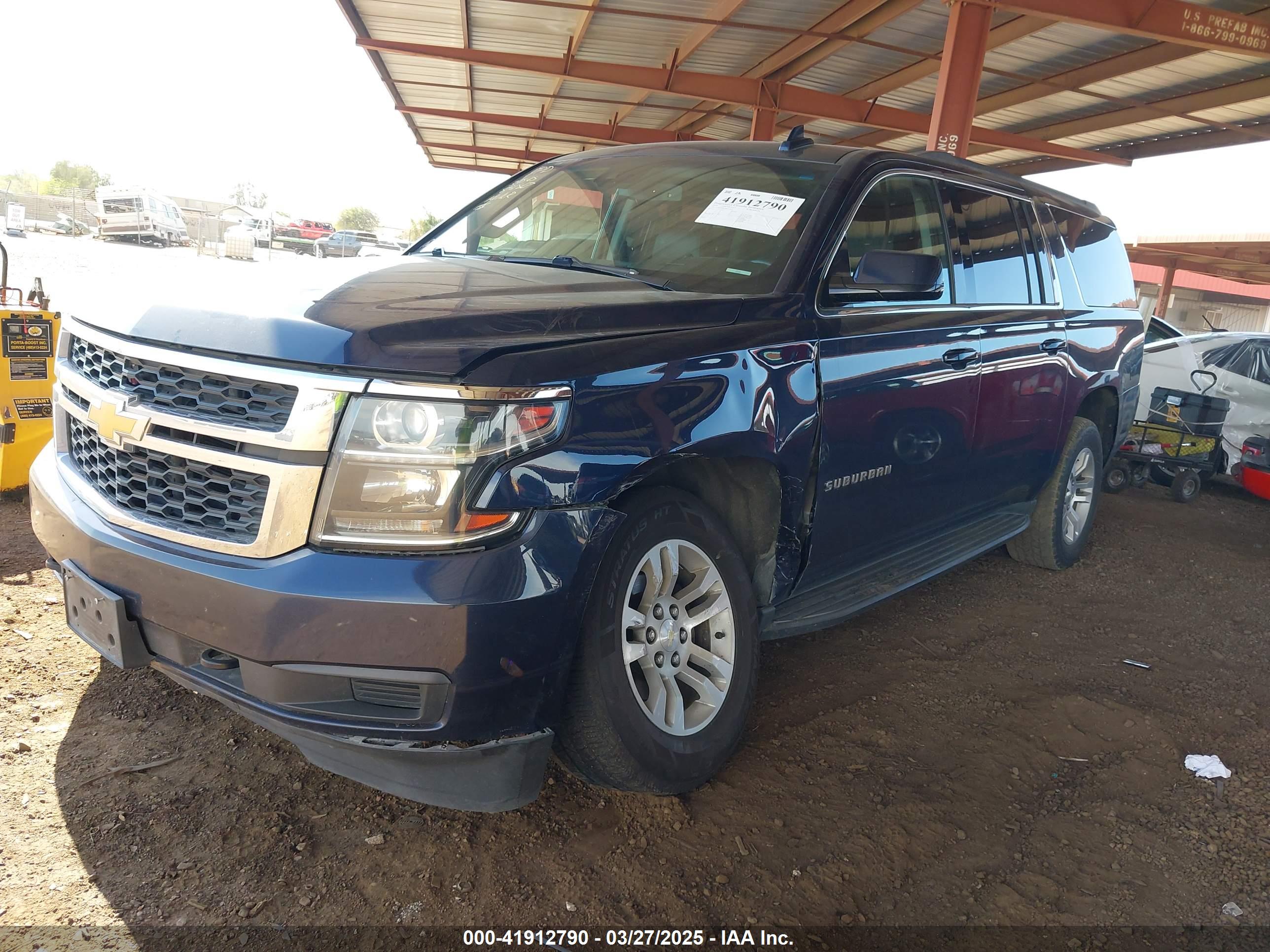 CHEVROLET SUBURBAN image 6