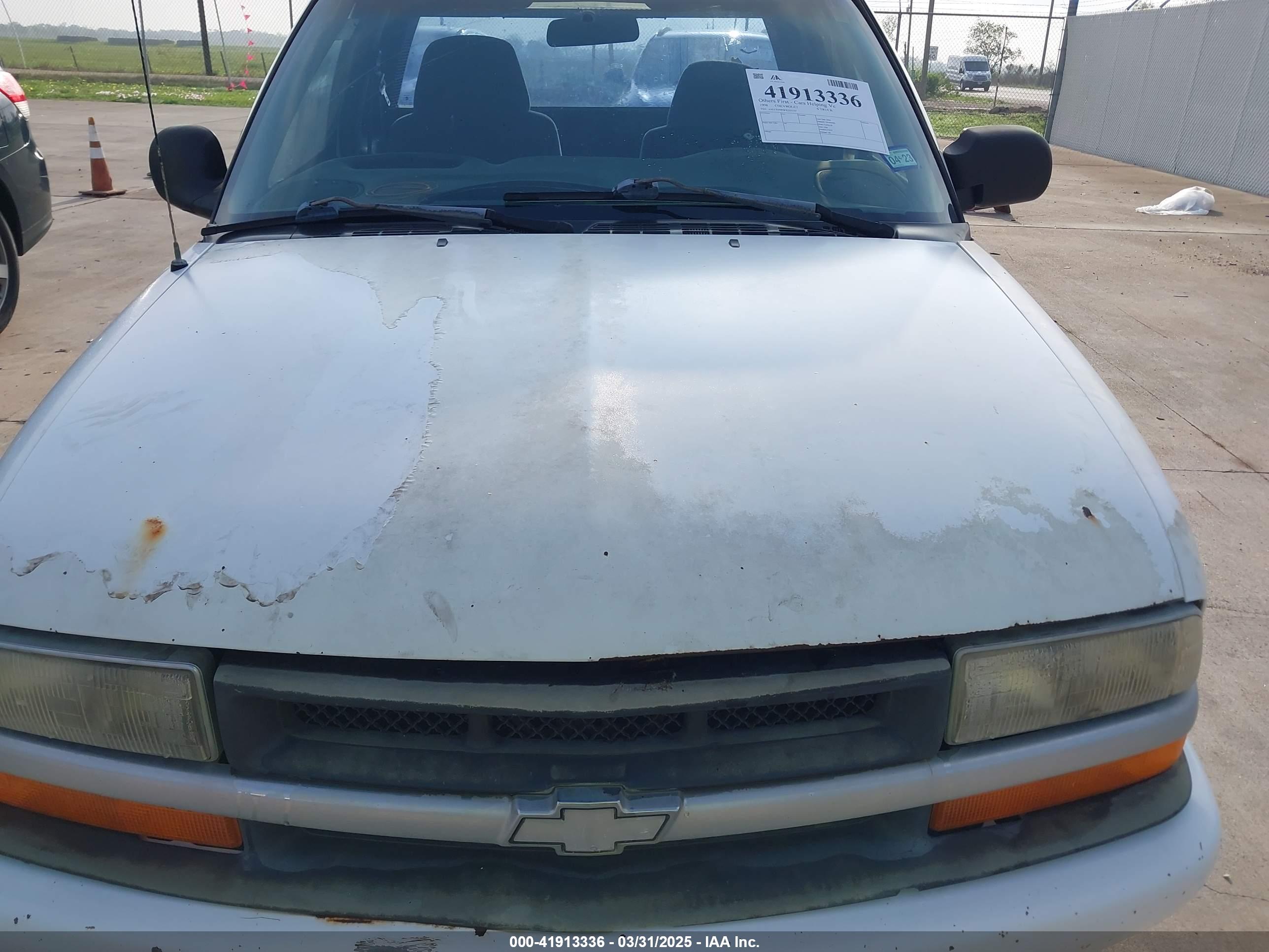 CHEVROLET S-10 image 10