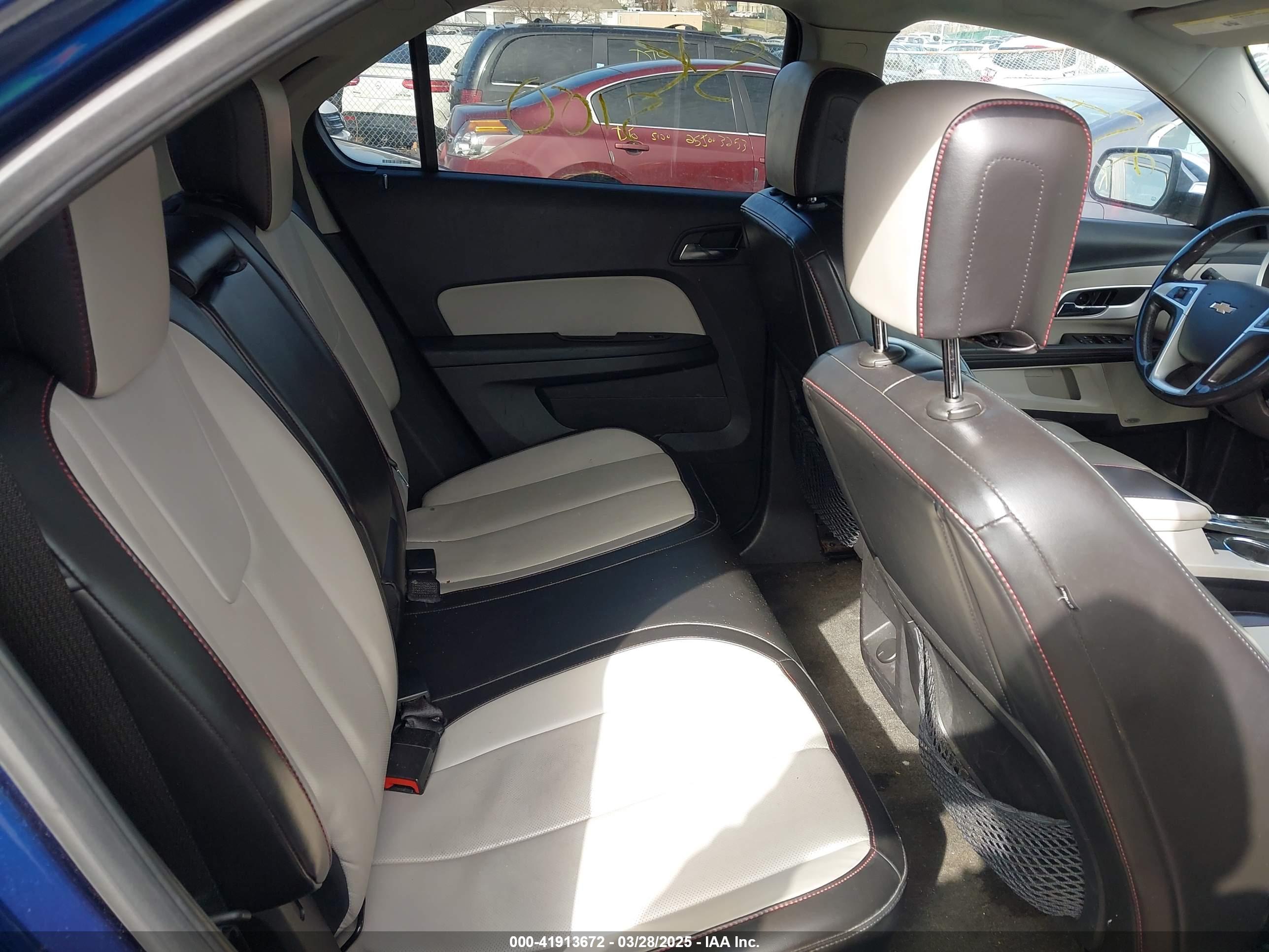 CHEVROLET EQUINOX image 8