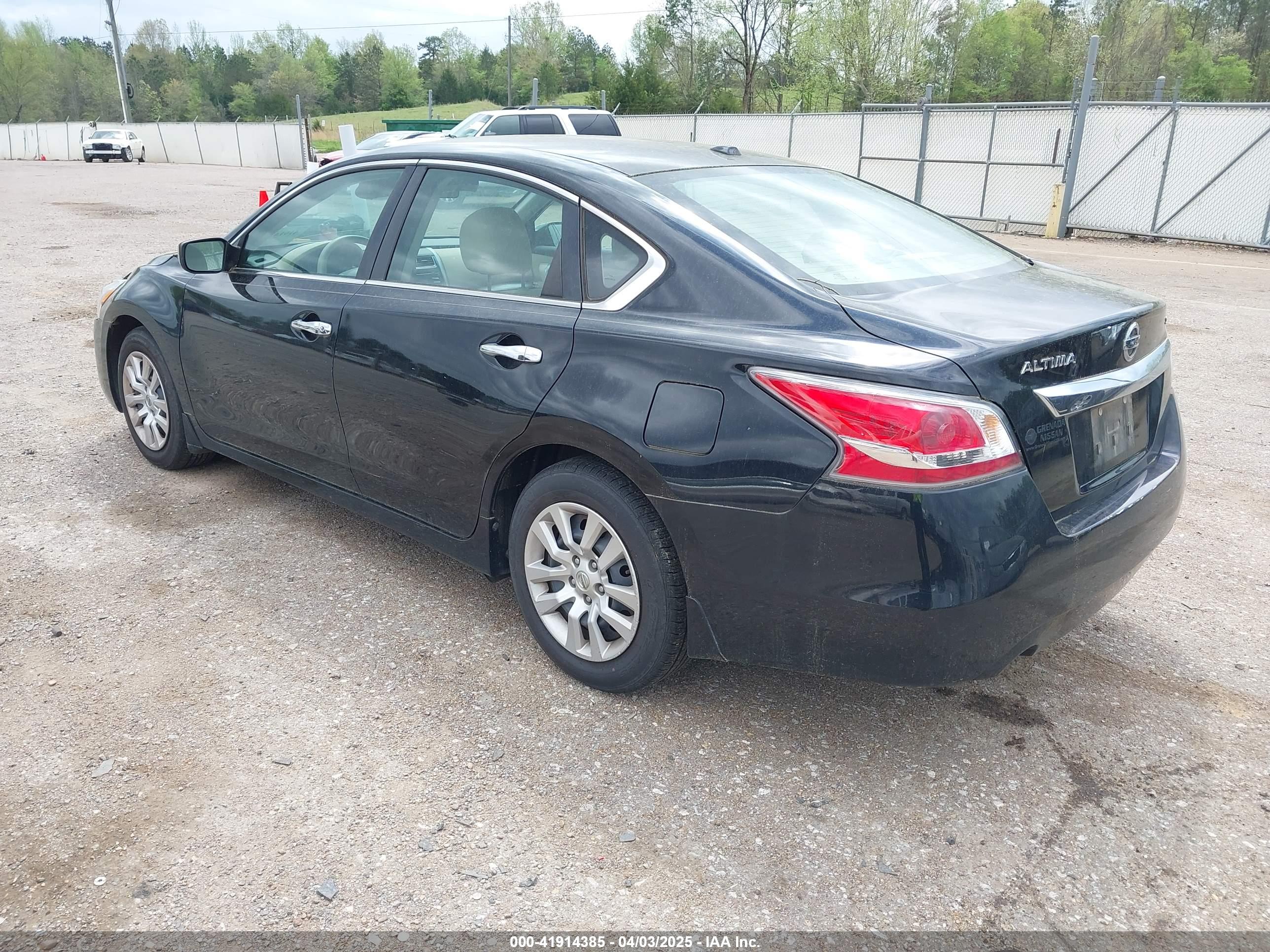 NISSAN ALTIMA image 3