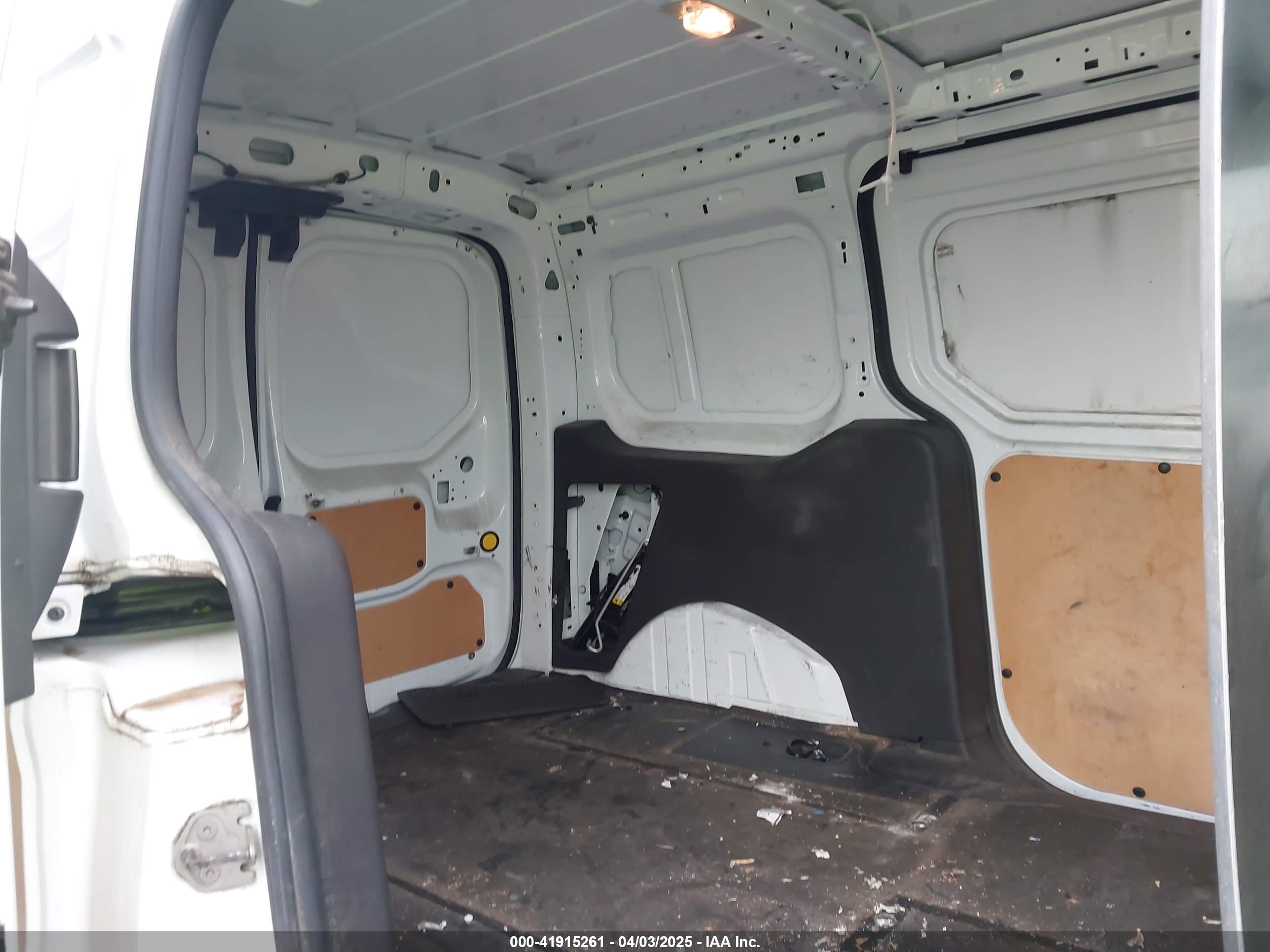 FORD TRANSIT image 8