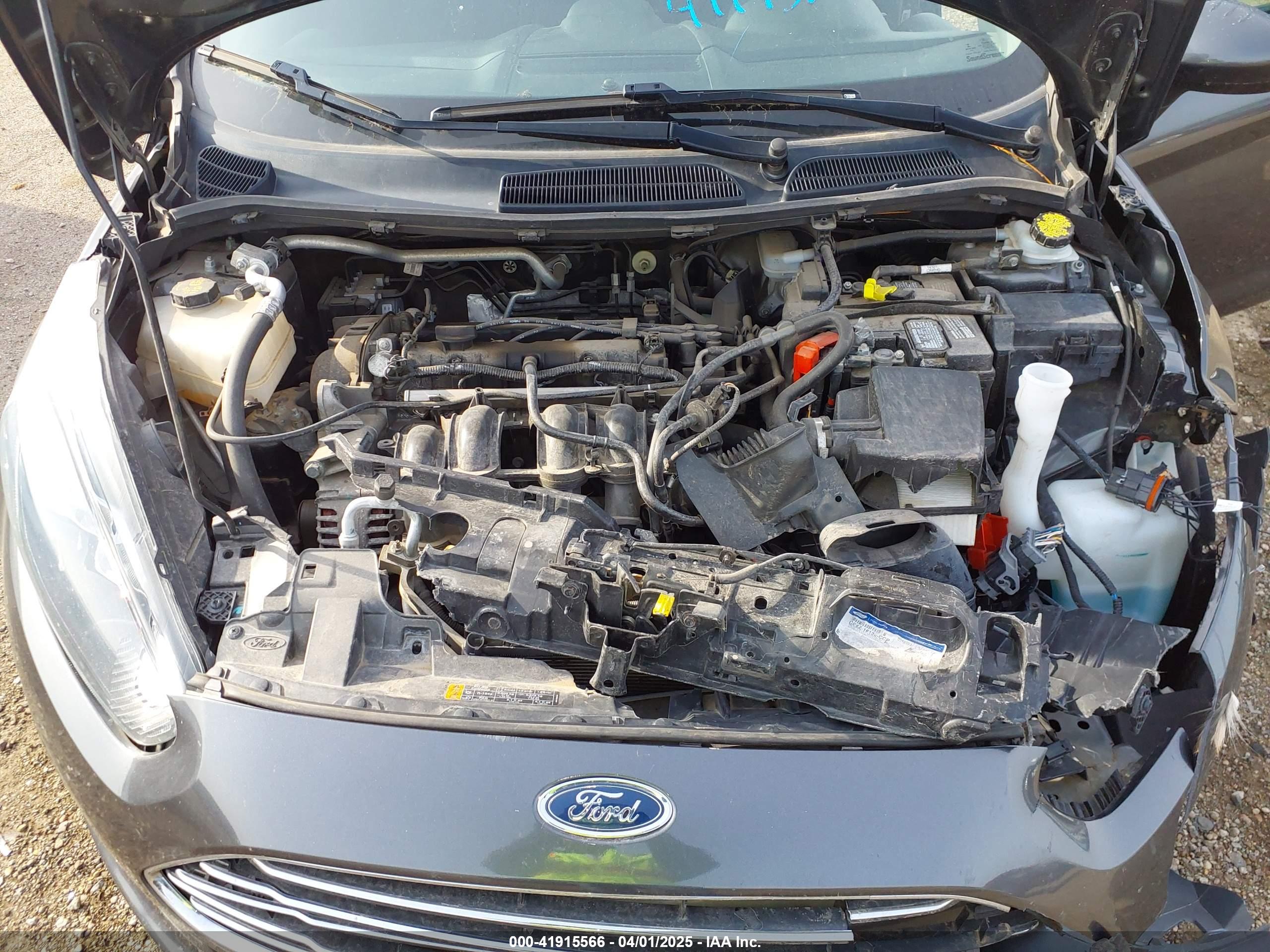 FORD FIESTA image 10