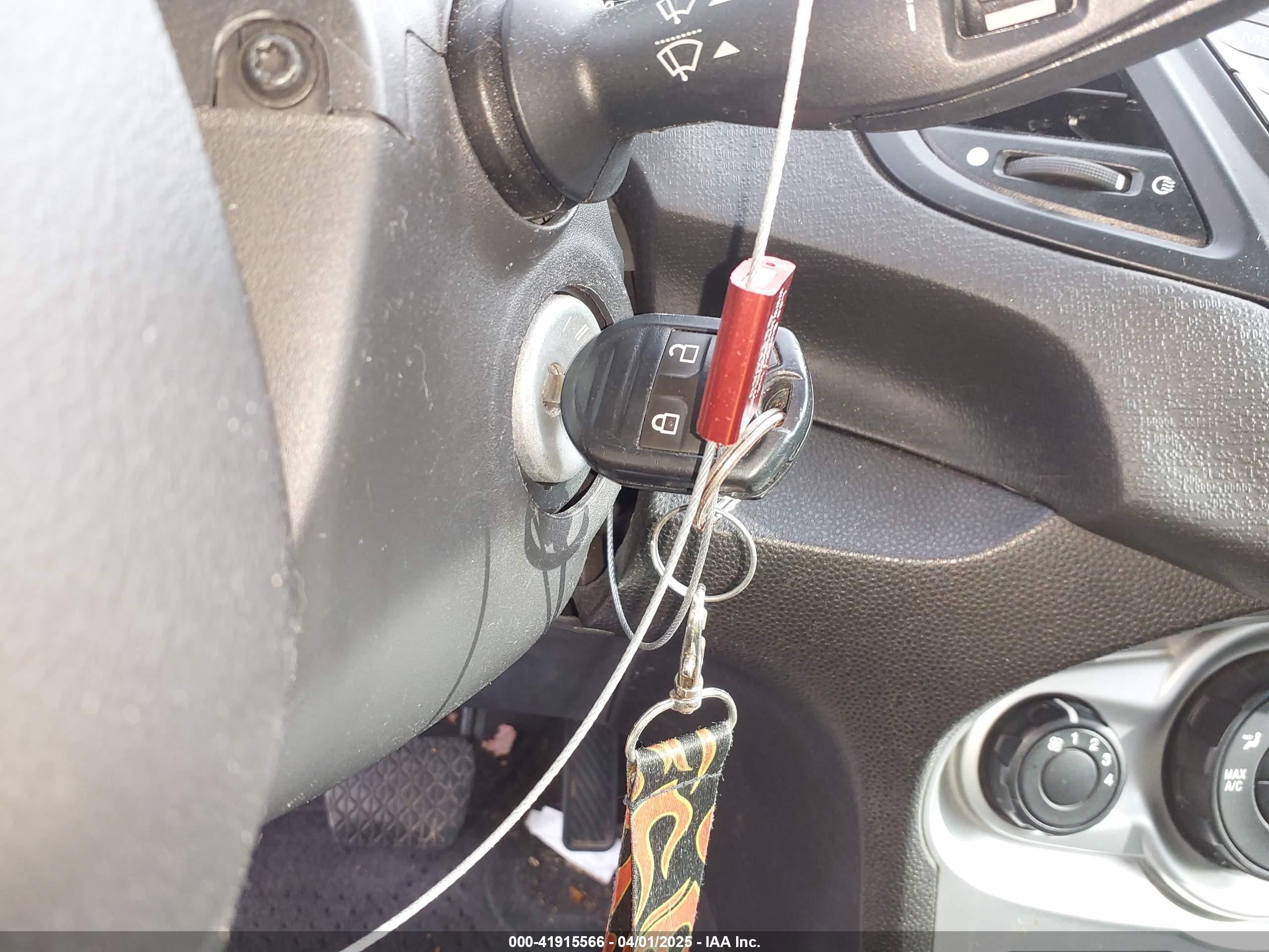 FORD FIESTA image 11
