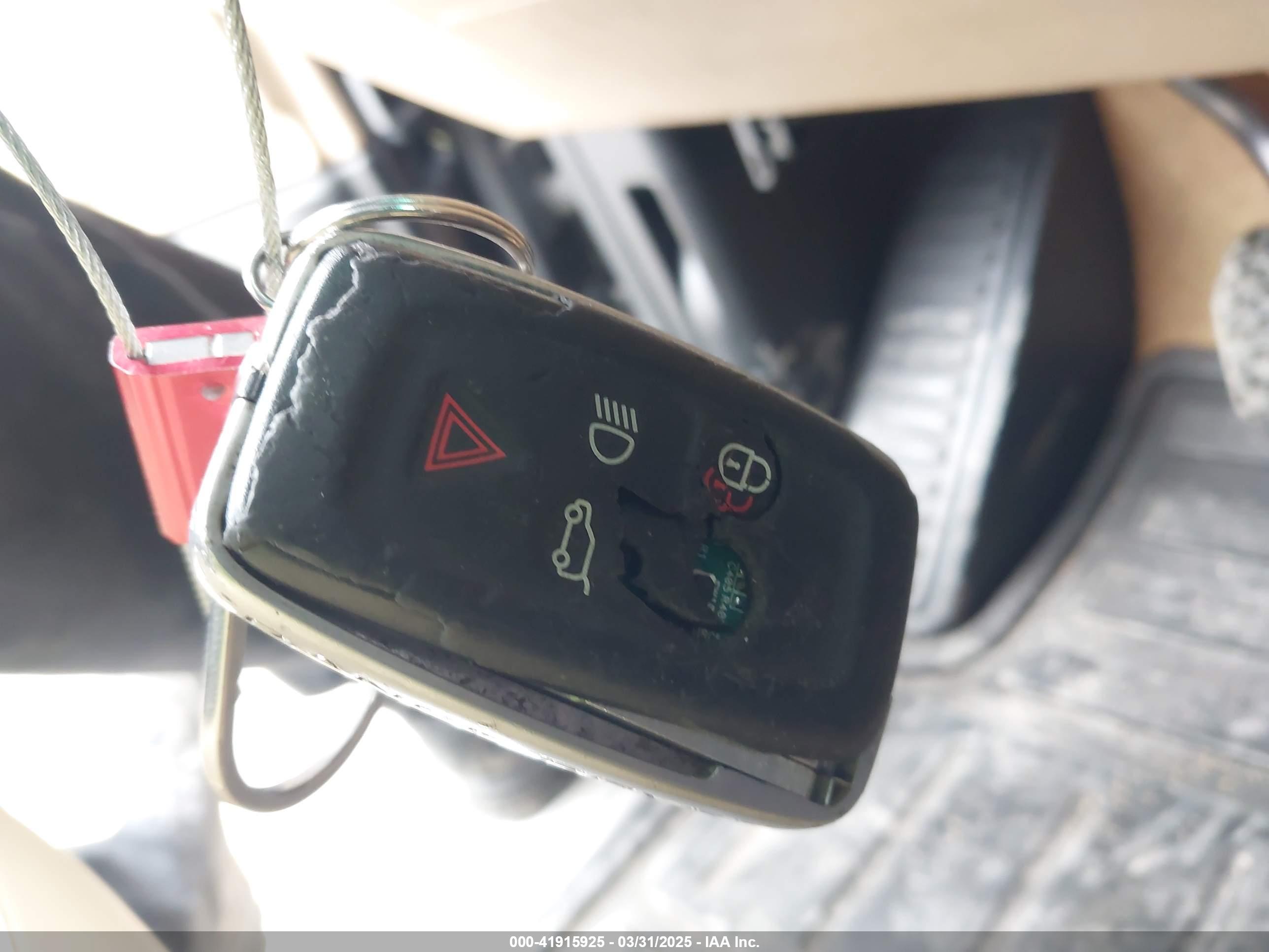 LAND ROVER image 11