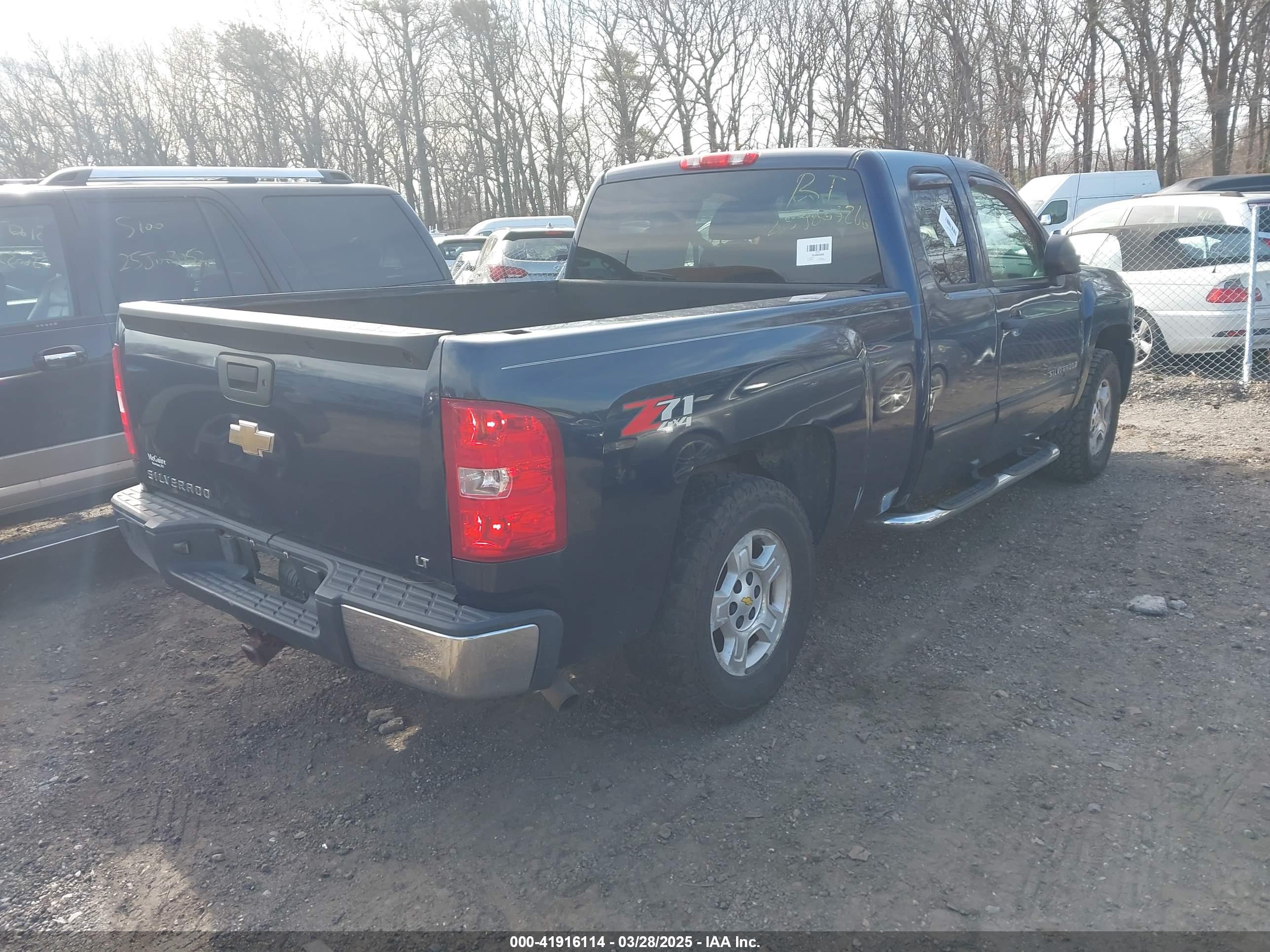 CHEVROLET SILVERADO image 4