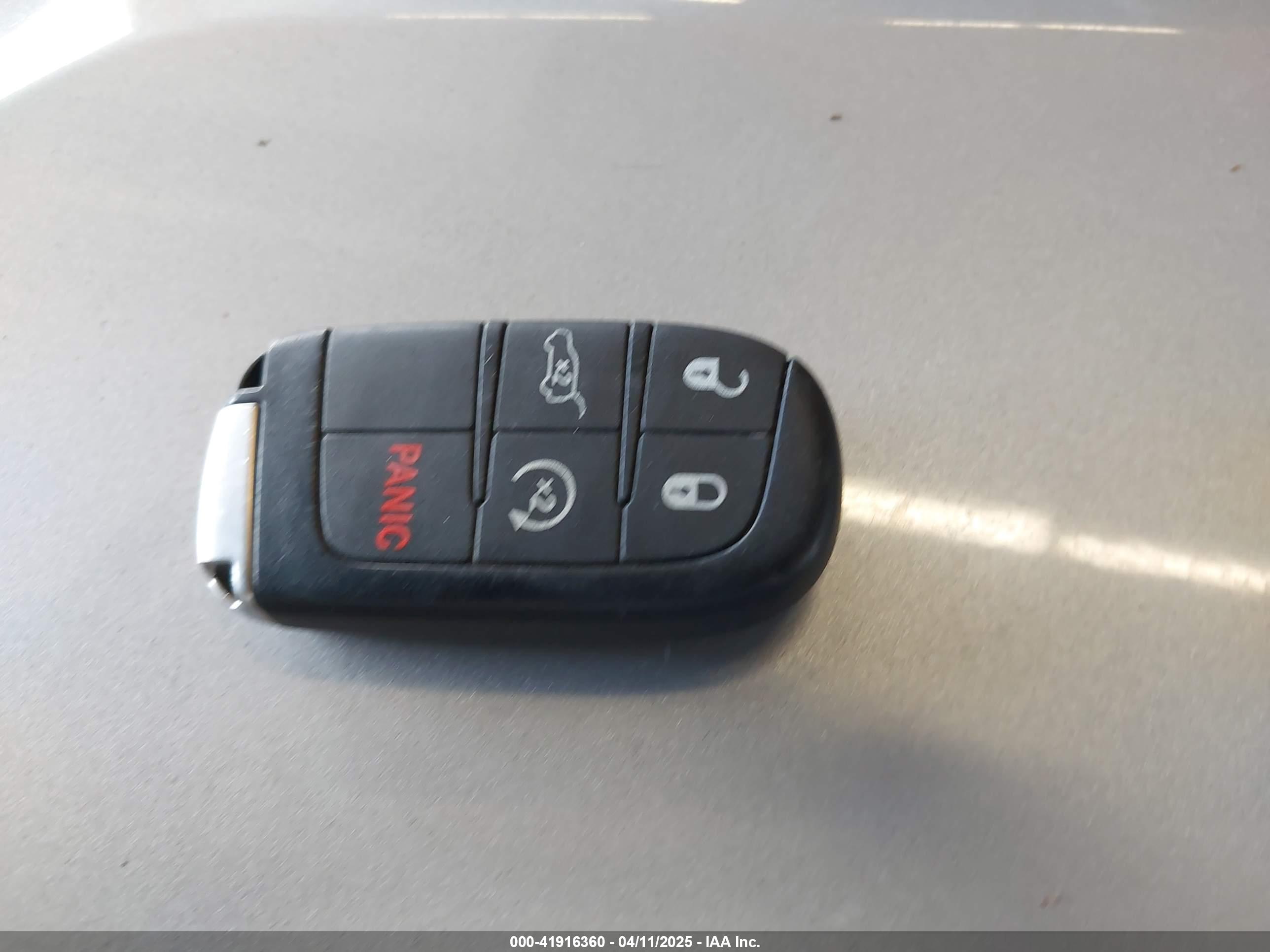 JEEP GRAND image 11