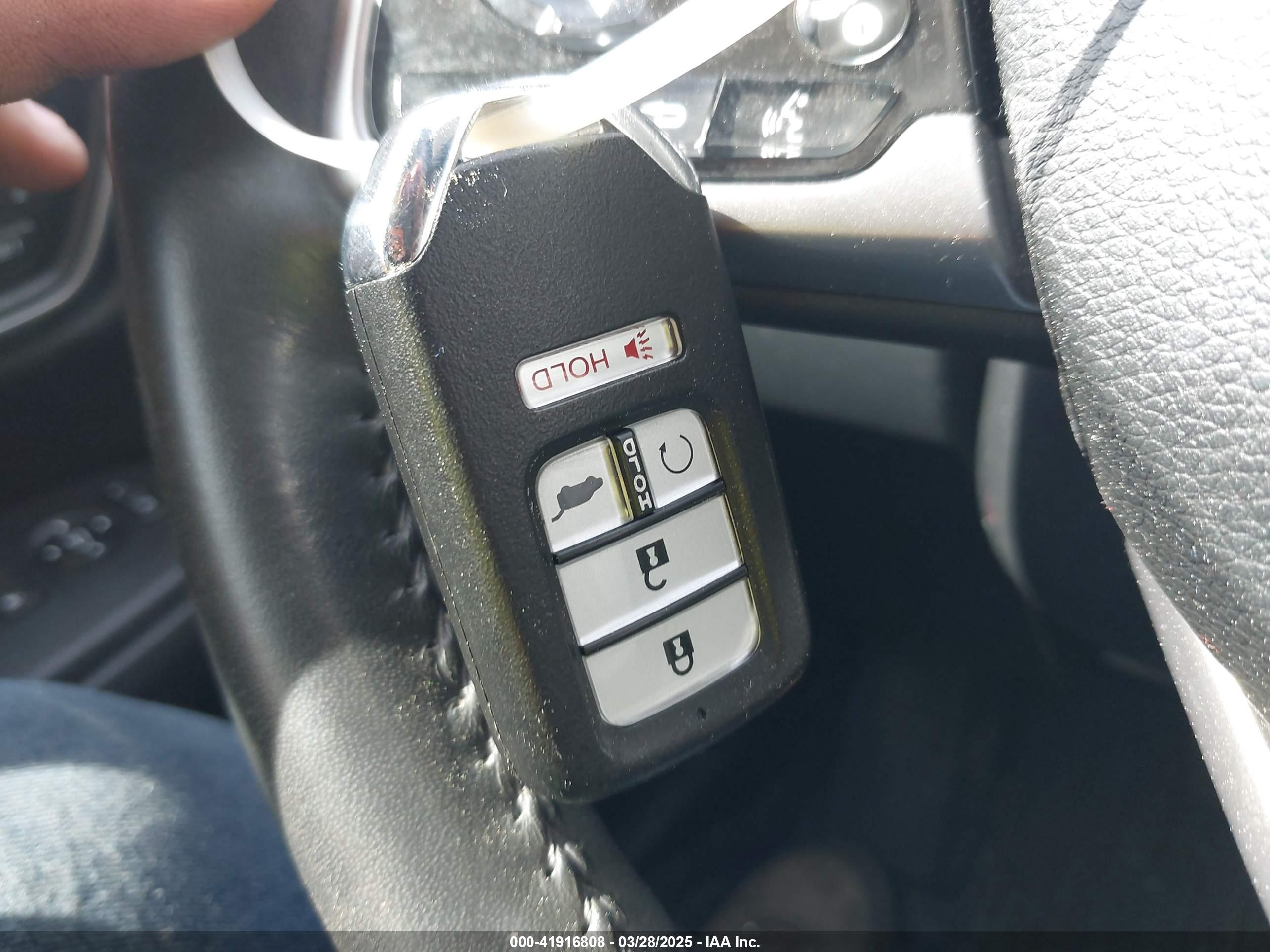 HONDA CR-V image 11