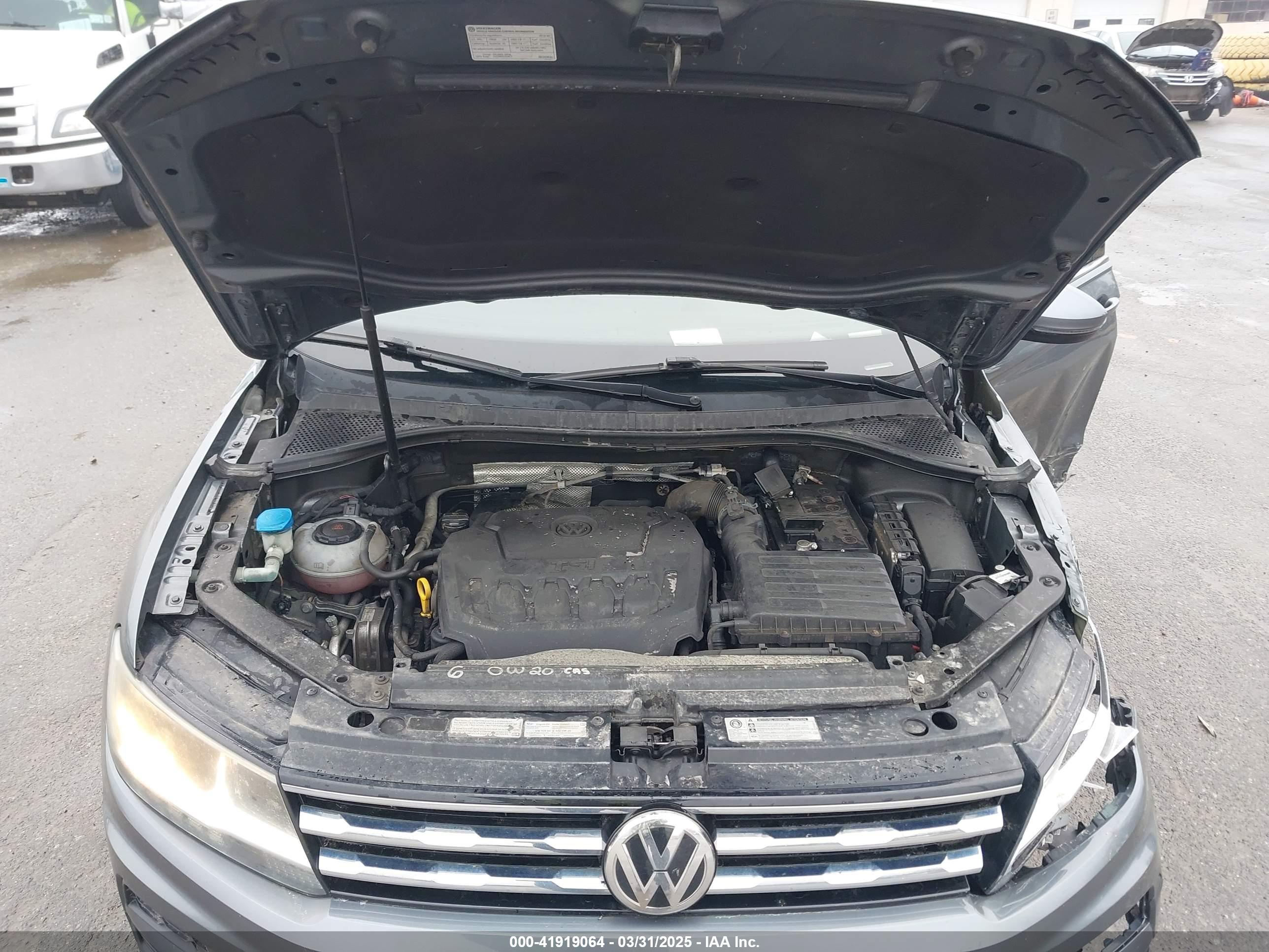 VOLKSWAGEN TIGUAN image 10