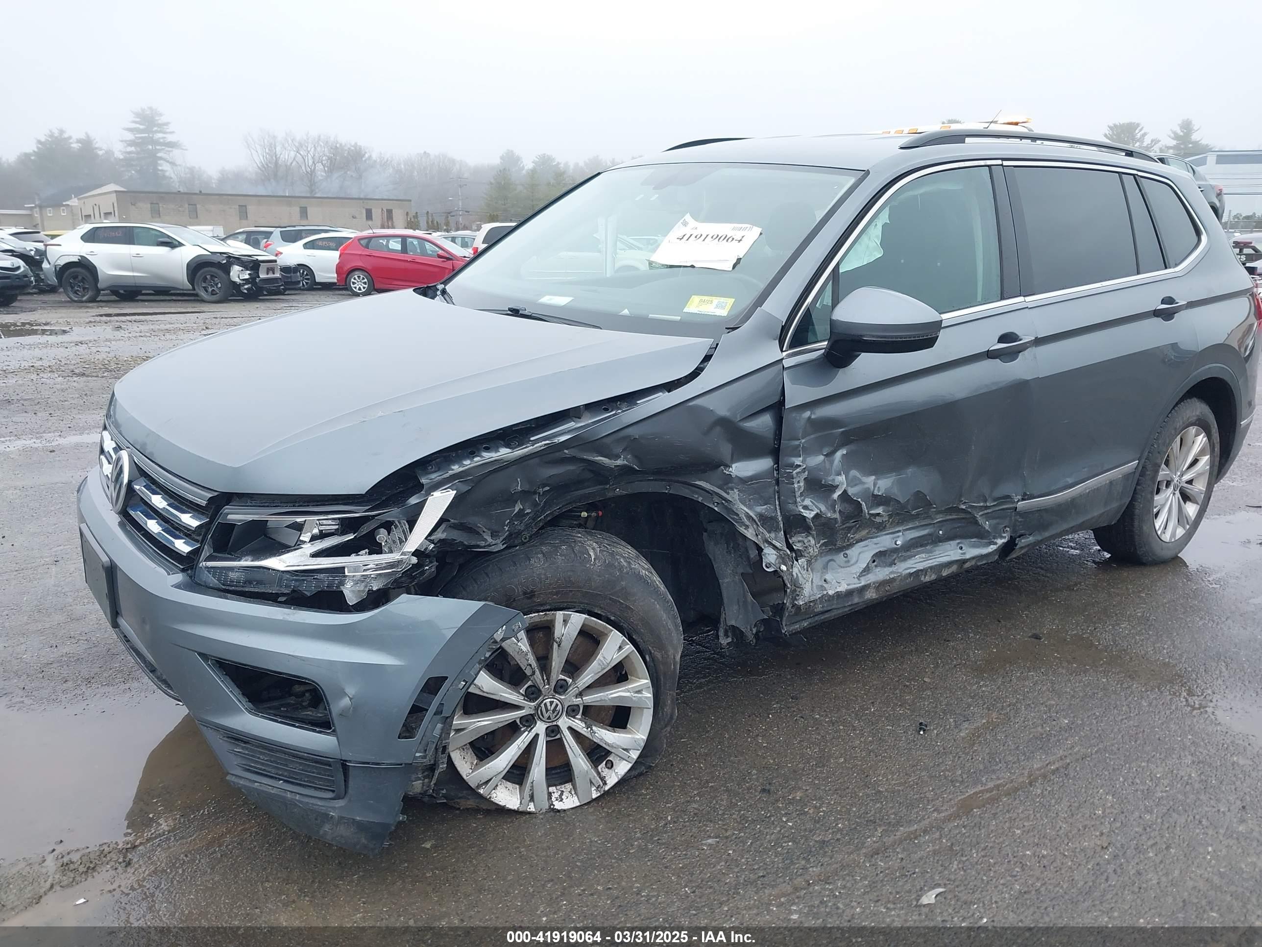 VOLKSWAGEN TIGUAN image 6