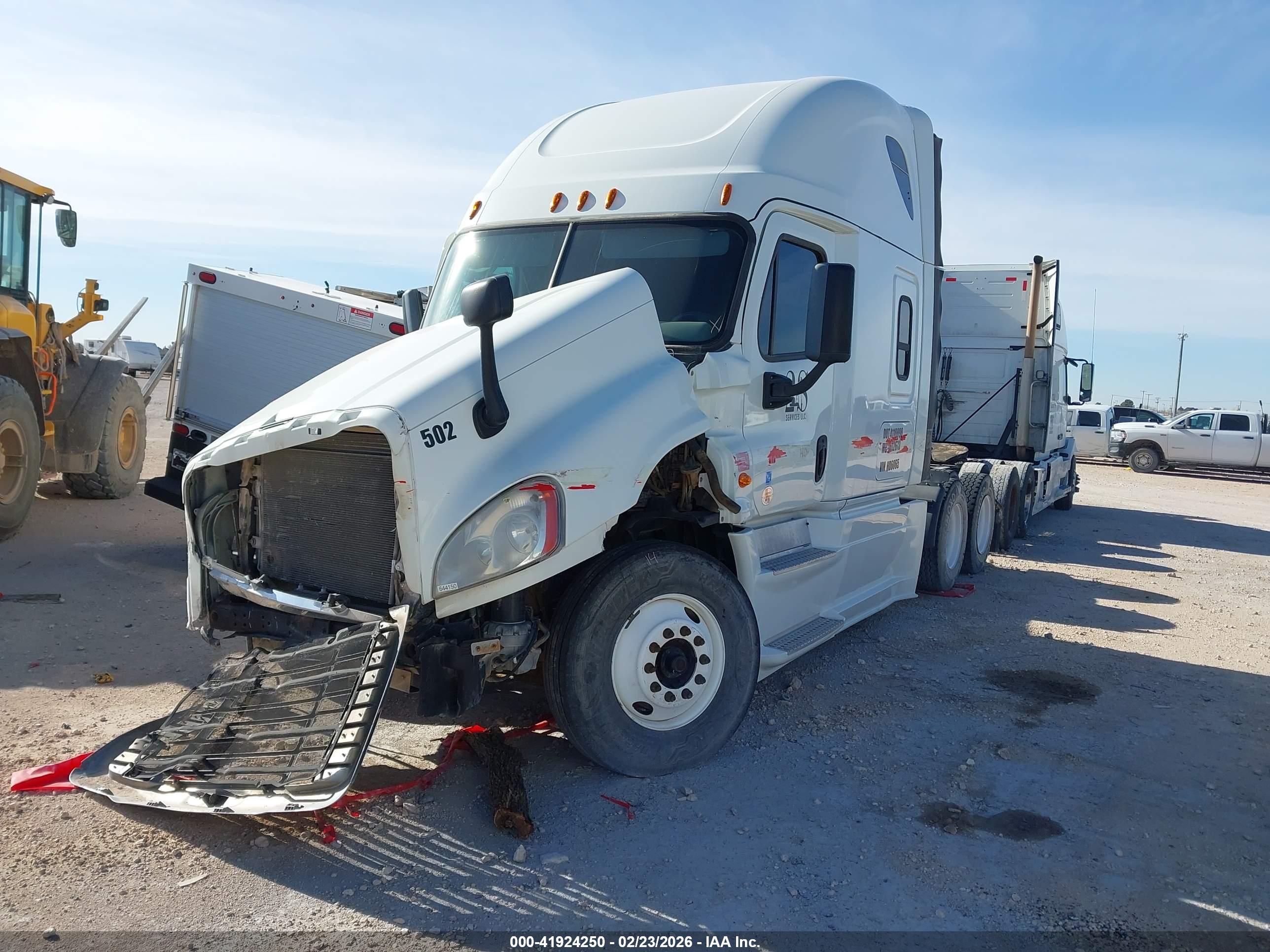 FREIGHTLINER CASCADIA image 2